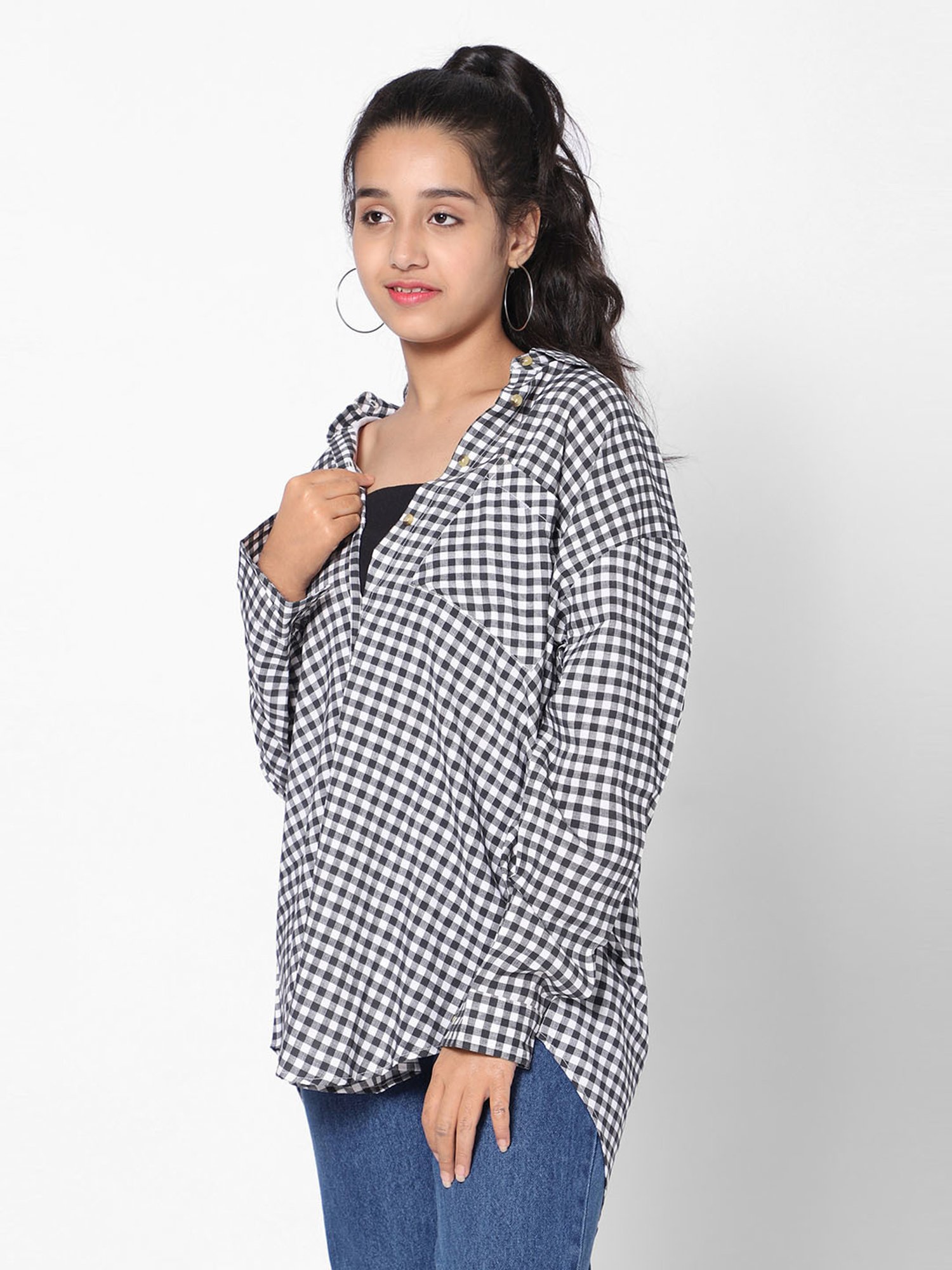TeenTrums Girls Black & White Checks Full Sleeves Shirt Top