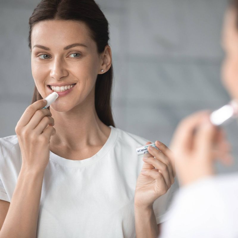 Chapstick Total Hydration Sea Minerals Nourishing Lip Balm - 0.12oz