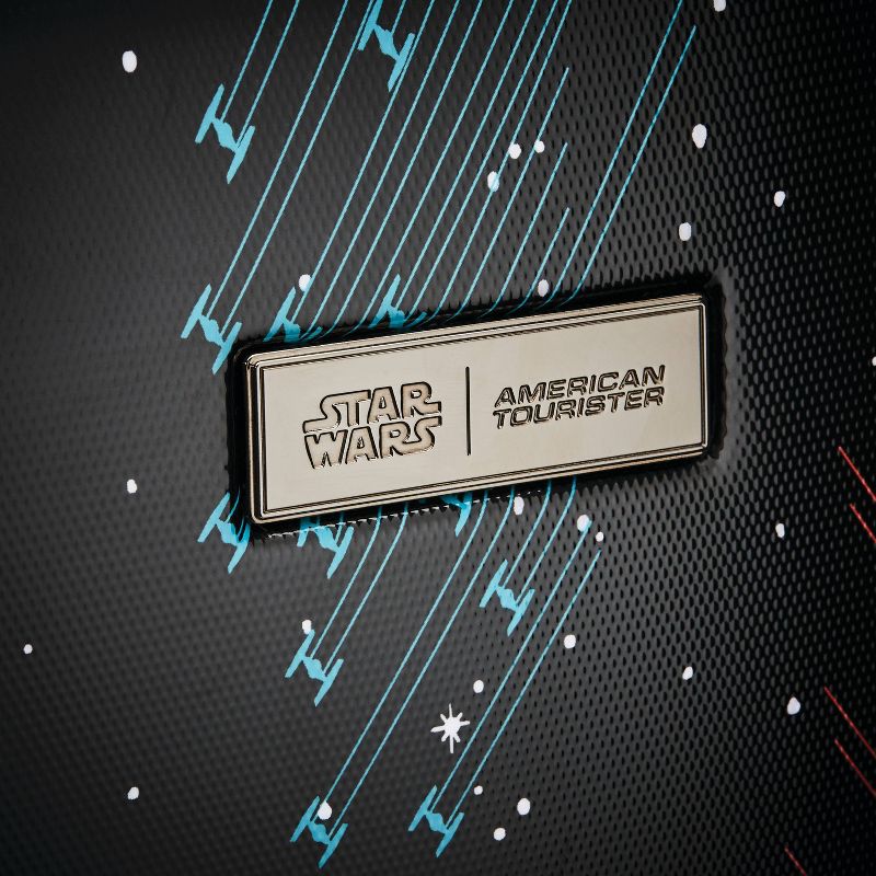 American Tourister 18'' Minnie Mouse Upright Hardside Suitcase