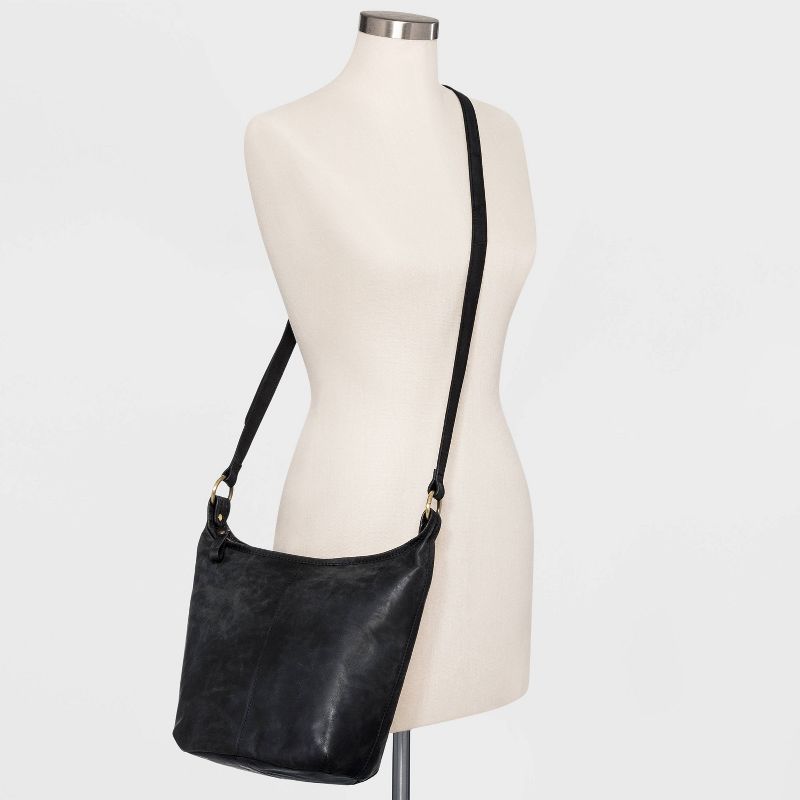 Bolo Zip Closure Shoulder Bag - Black