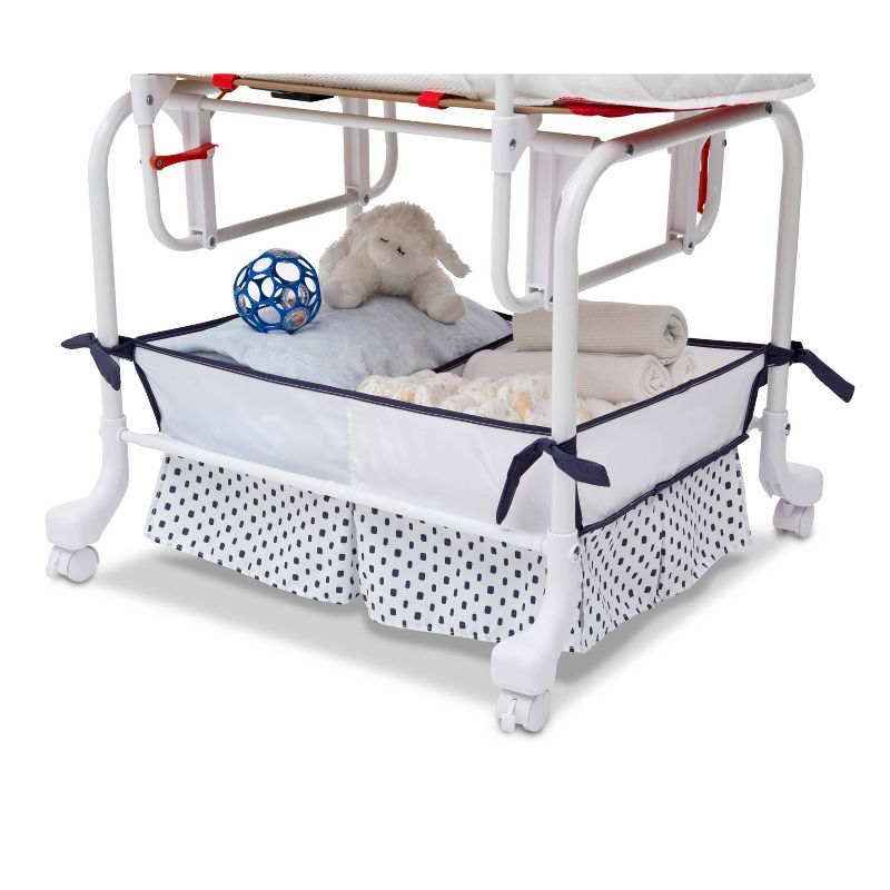 Delta Children Smooth Glide Bassinet - Marina