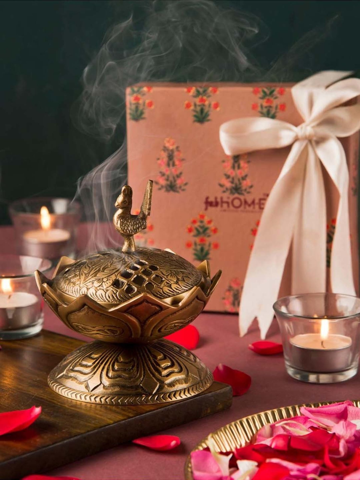 Fabindia Home Mehnoor Golden Metal Dhuna