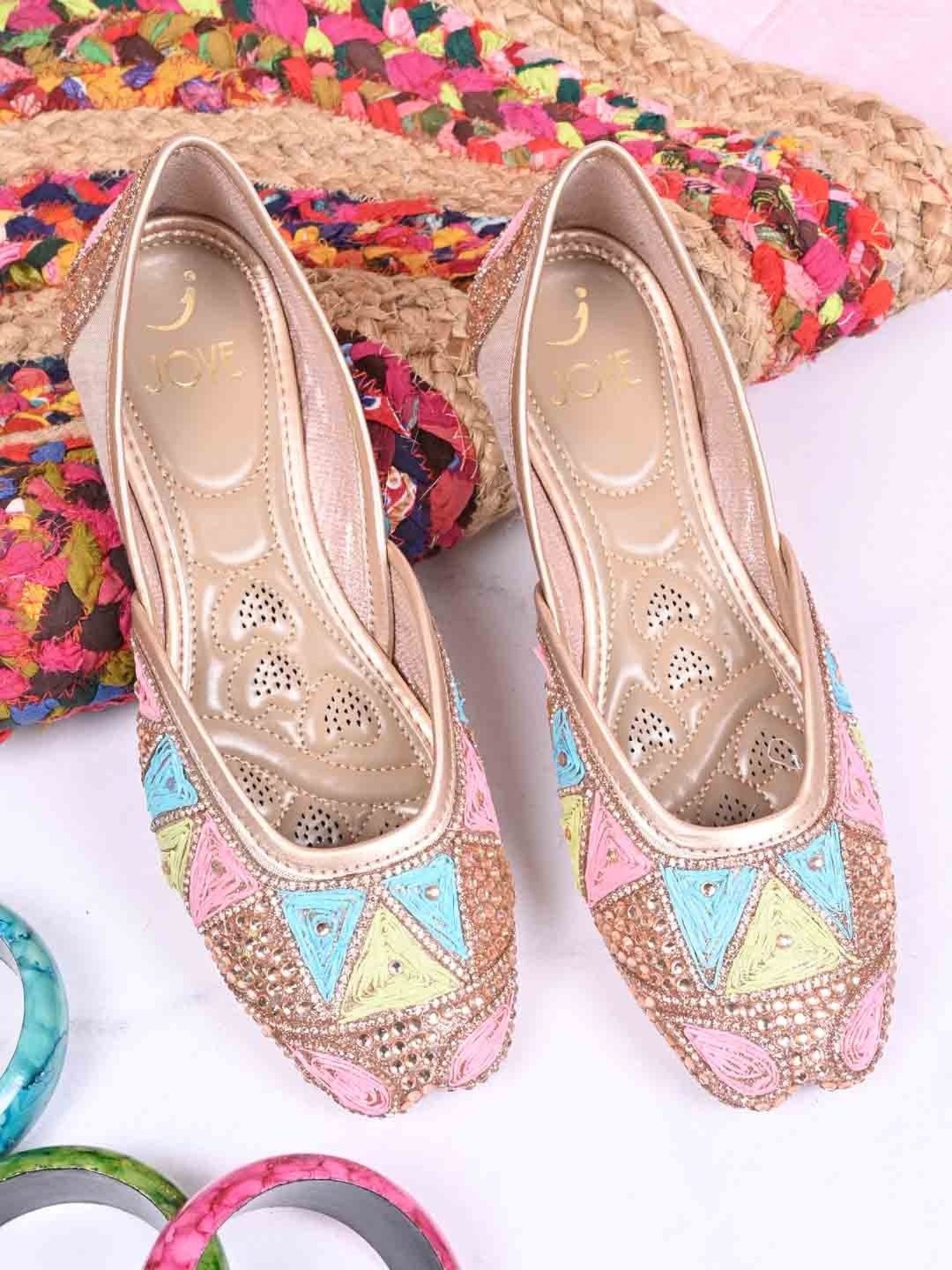 Jove Women's Rose Gold Ethnic Juttis