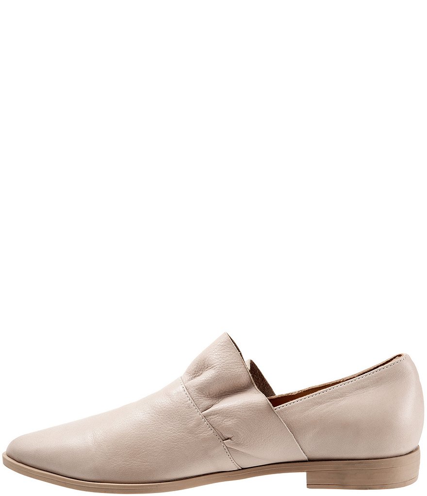 Bueno Burcu Leather Ruffle Slip-On Loafers