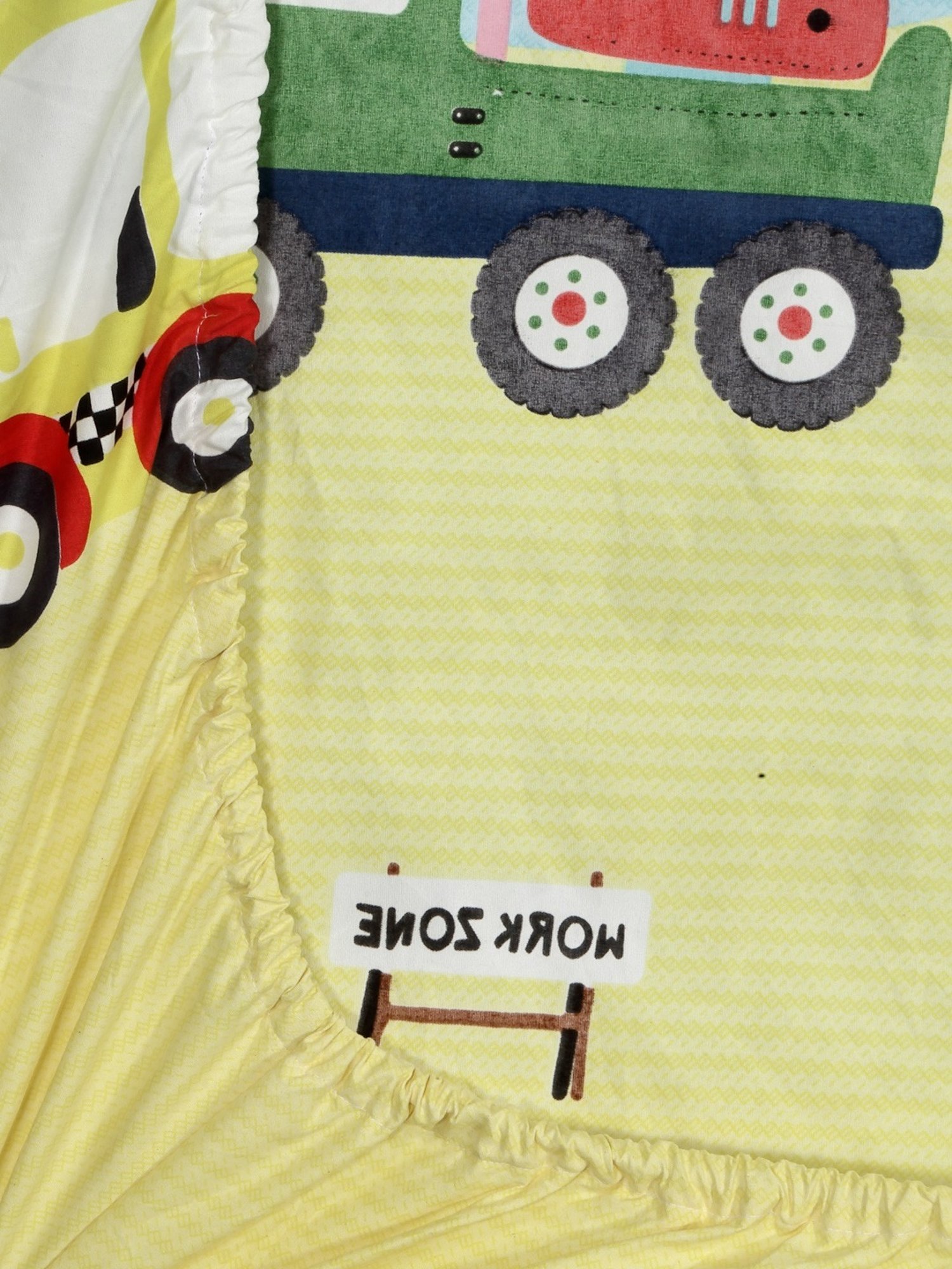 Klotthe Character based Multicolor 300 TC Cotton King Bedsheet with 2 Pillow Covers