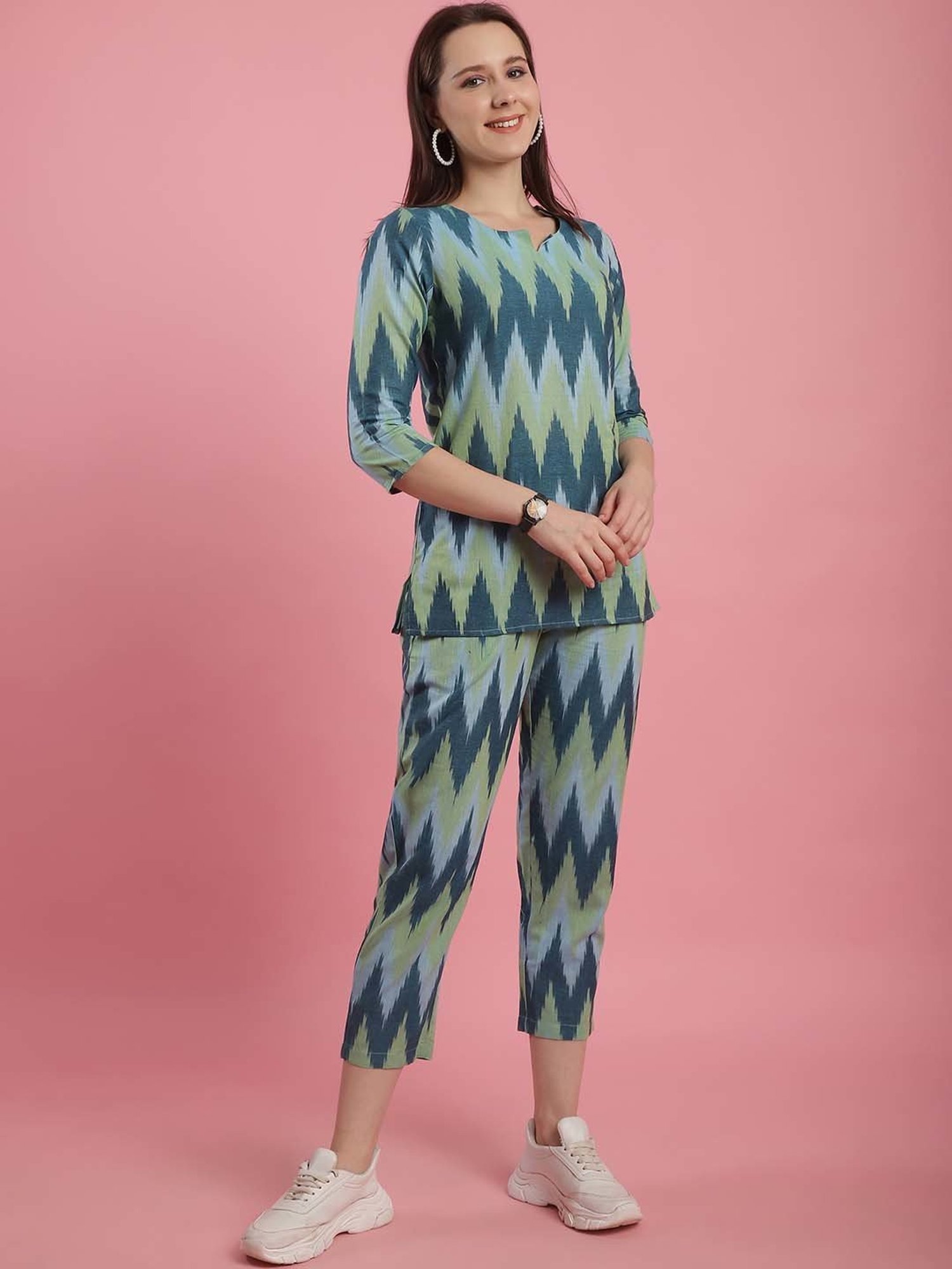 Prakrti Green & Blue Cotton Printed Top Capri Set