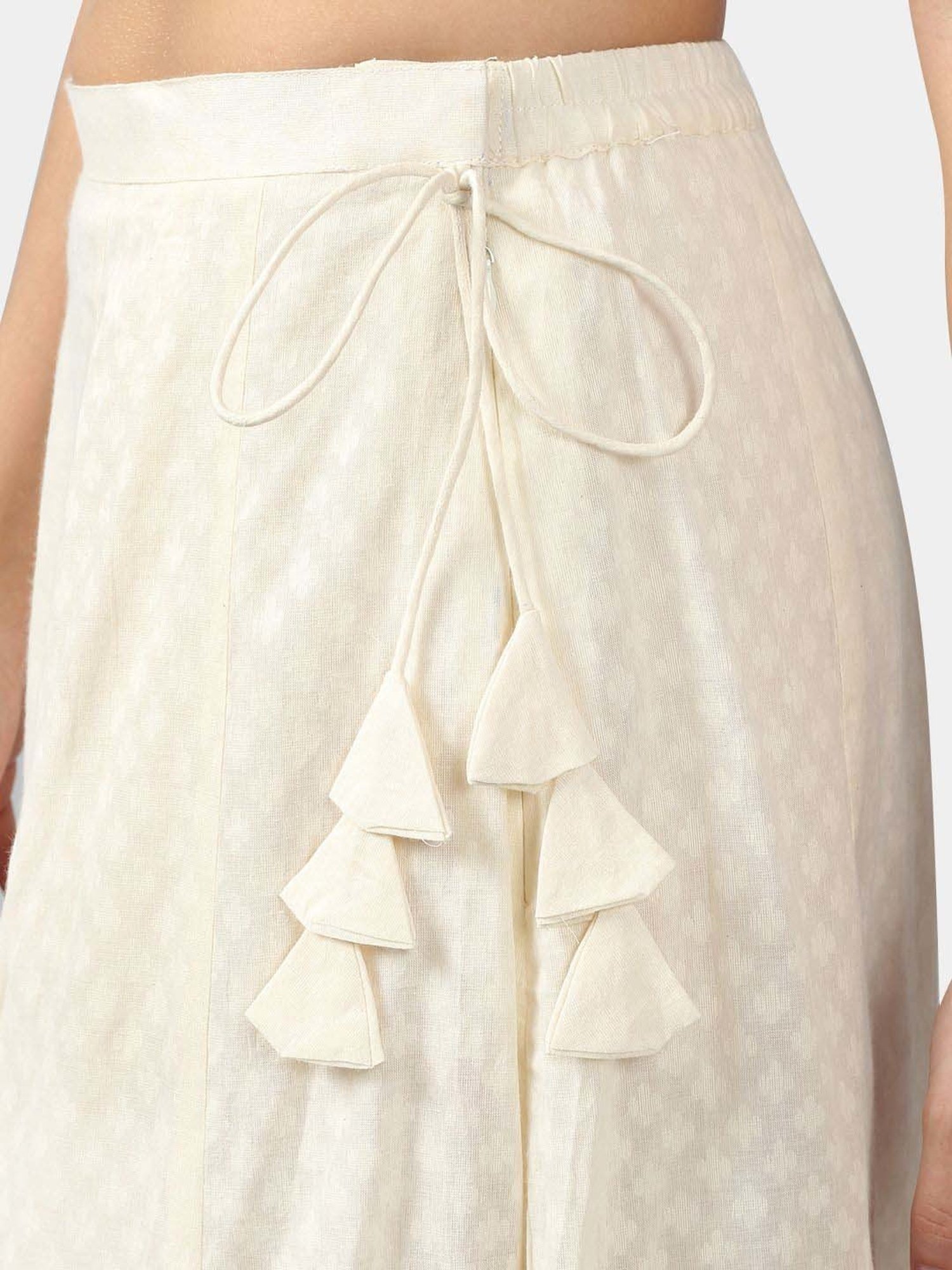 DART STUDIO White Cotton Embroidered Skirt