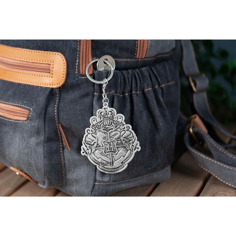 Seven20 Harry Potter Hogwarts Crest 3 Inch Diecast Keychain