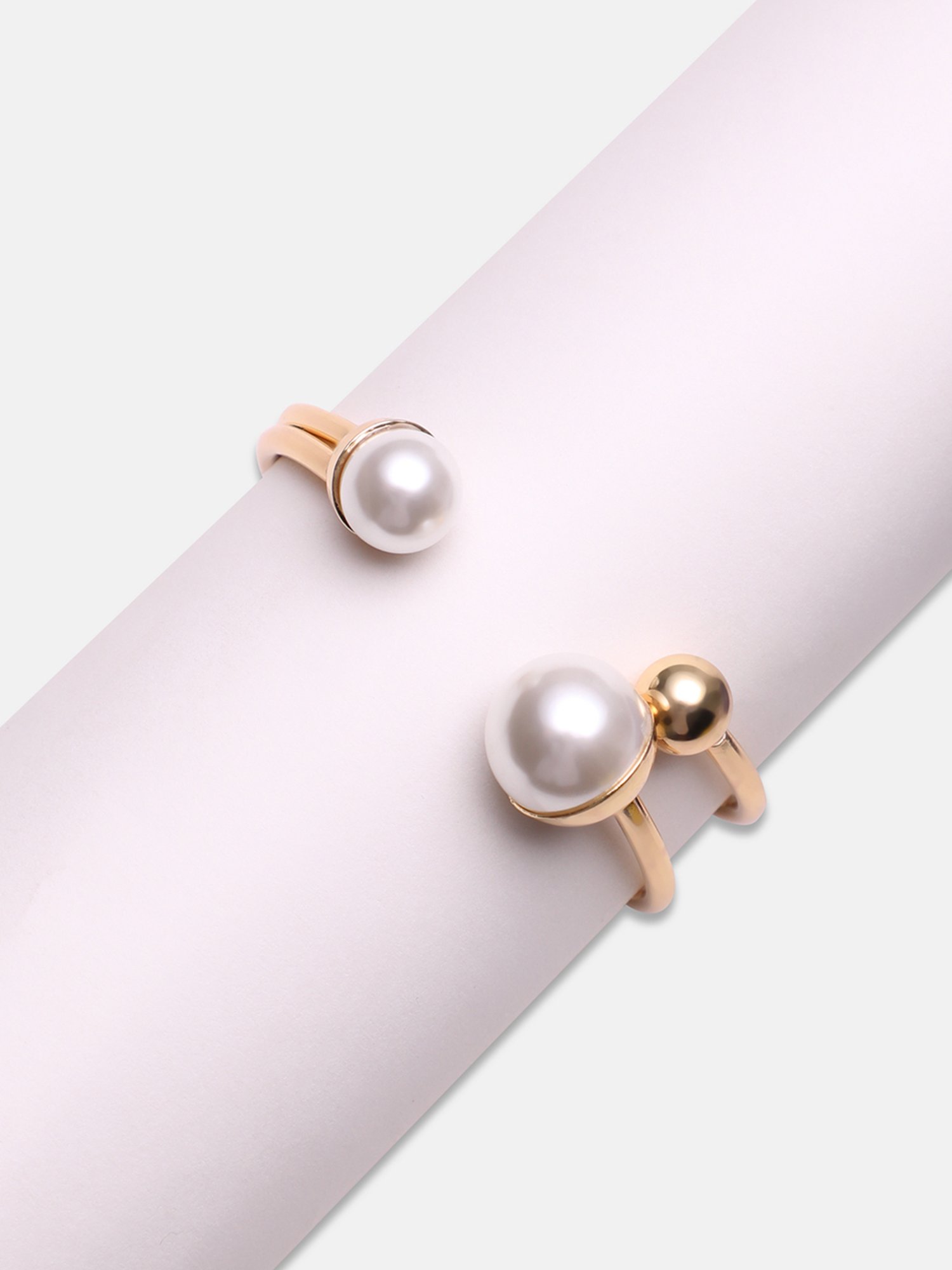 SOHI Snowball Open Bangle Bracelet For Women