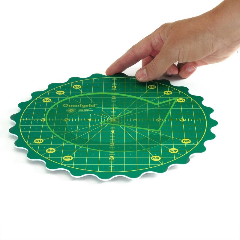 Omnigrid 8" 360 Rotating Cutting Mat