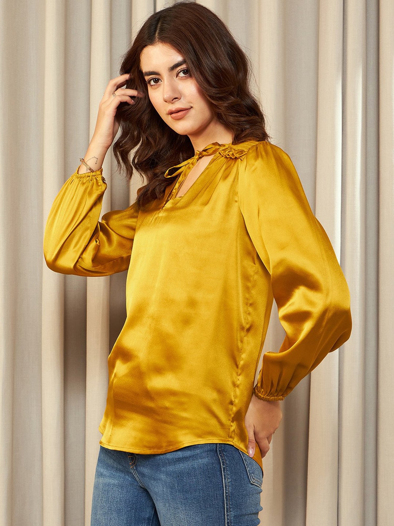 KASSUALLY Mustard Relaxed Fit Top
