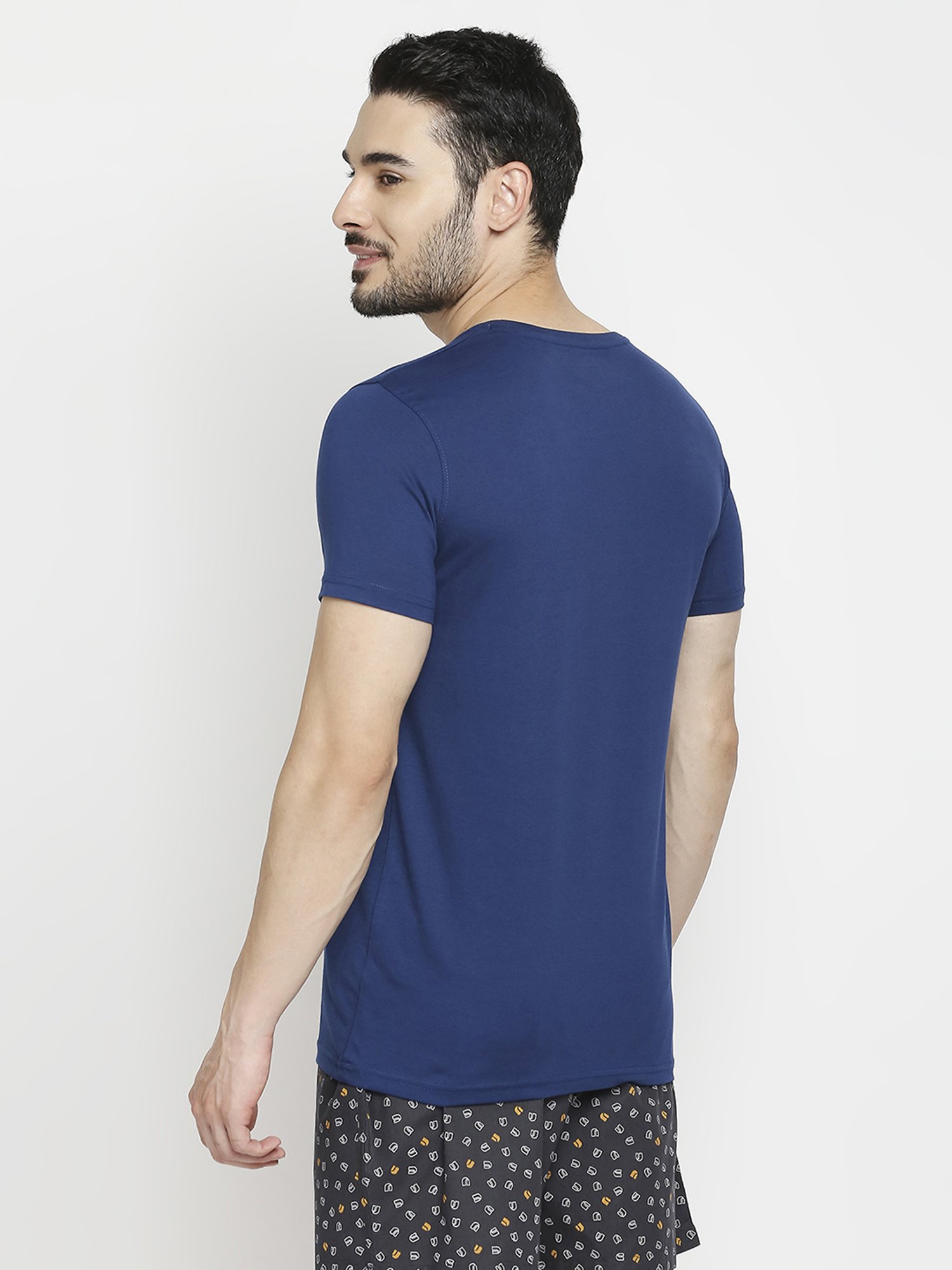 UnderJeans by Spykar Navy & White Regular Fit T-Shirt