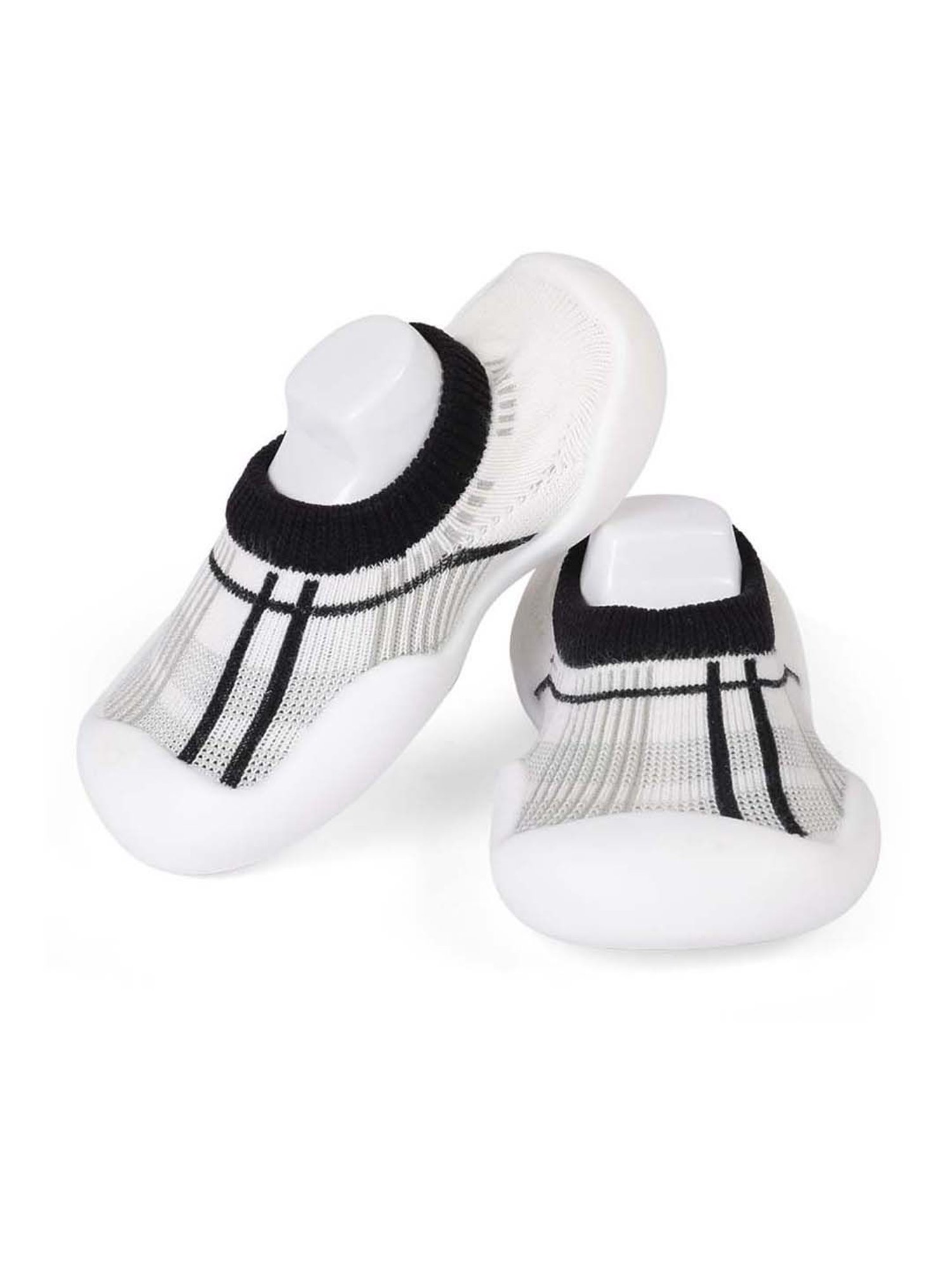 Baby Moo Kids Black & White Plaid Pattern Pair Of Shoes