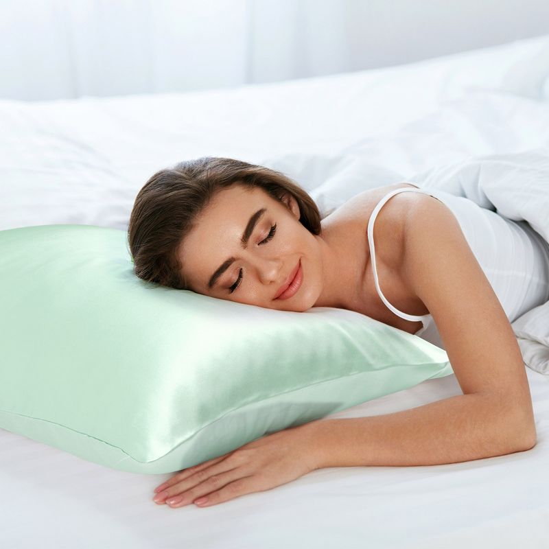 1 Pc 20&rdquo; x 30" Silk for Facial Beauty and Hair Pillow Case Black - PiccoCasa