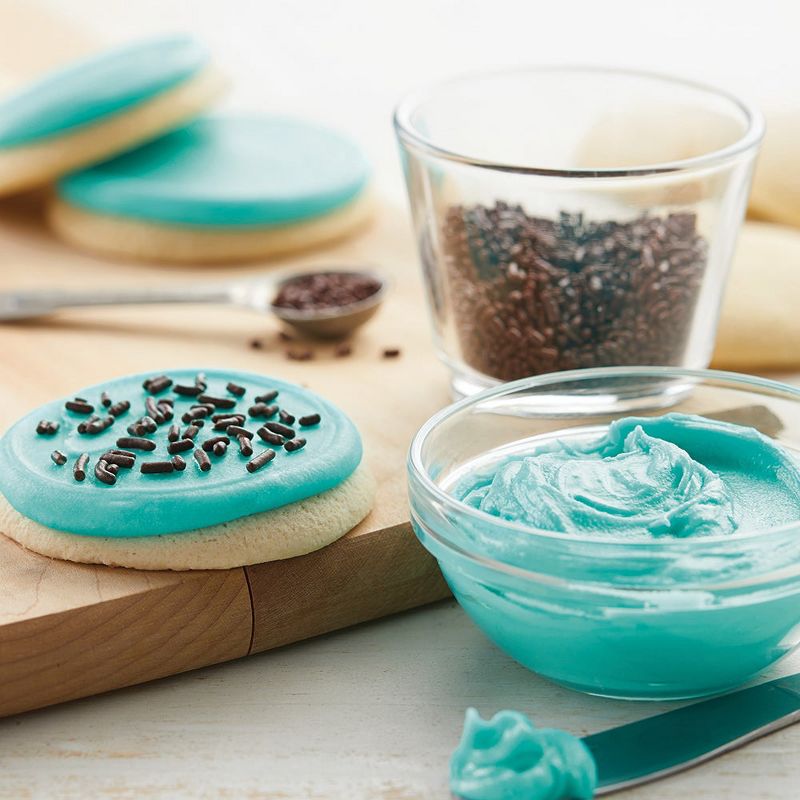 Paper Riot Co. Mother's Day 'Super Mom' Trophy