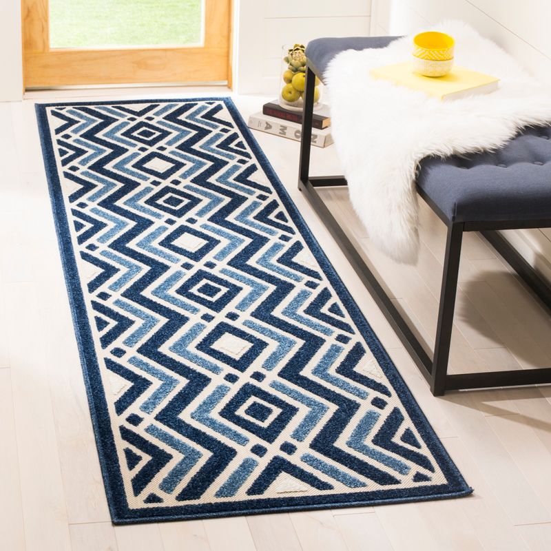 2'3" x 8' Begonia Outdoor Rug Ivory - Safavieh