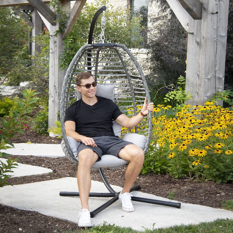 Ostrich Chaise Lounge Folding Sunbathing Poolside & Beach Chair, Pink & Blue