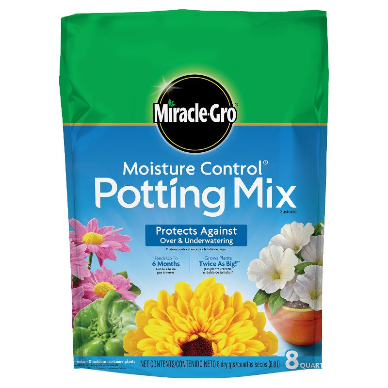 Miracle-Gro Moisture Control Potting Mix 8qt