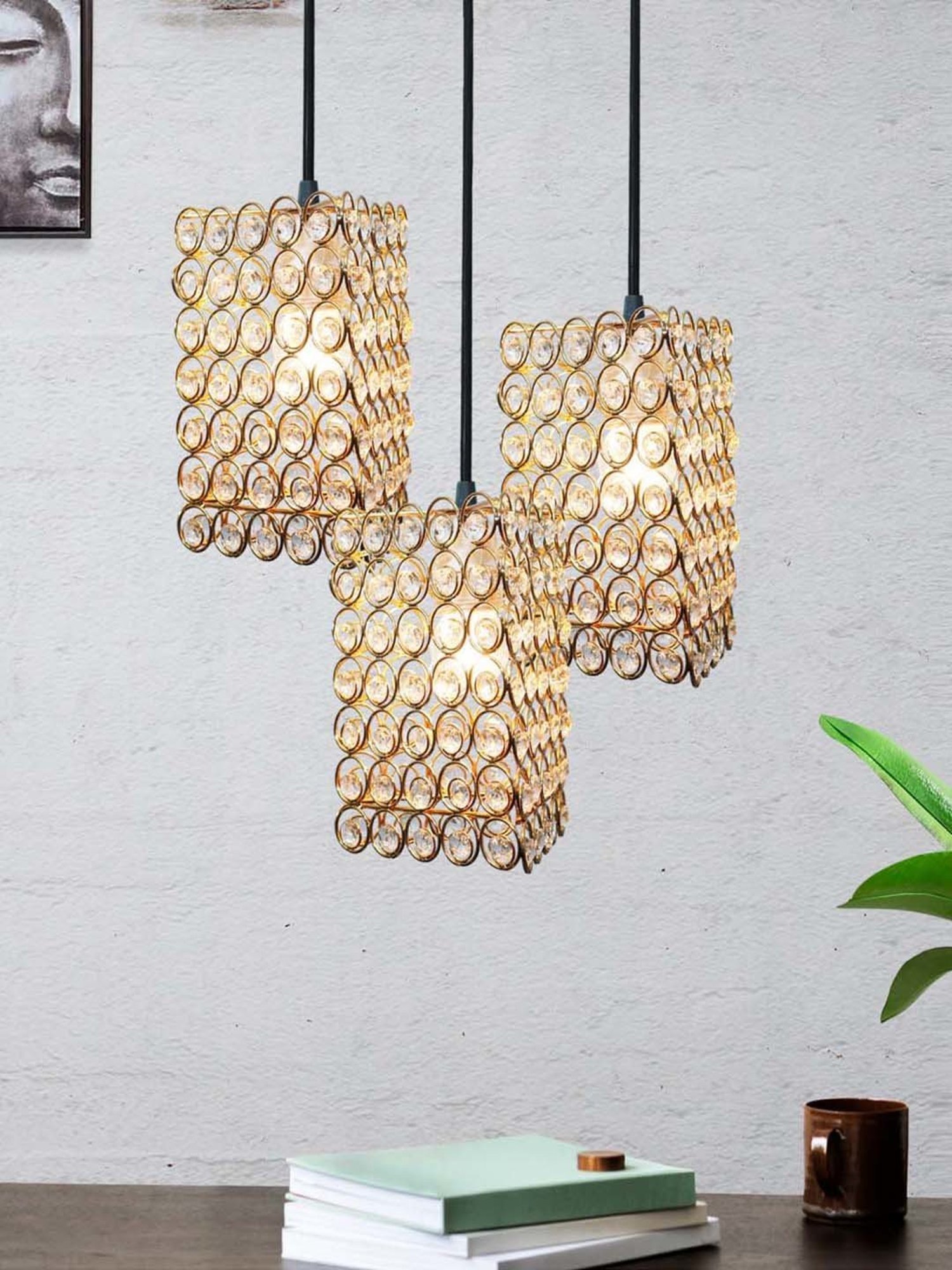 DecorativeRay Golden Chandiler - Set of 1