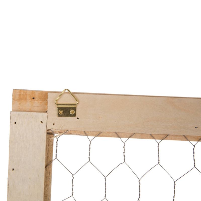 24" Wooden Frame with Floral Christmas Wreath - Glitzhome