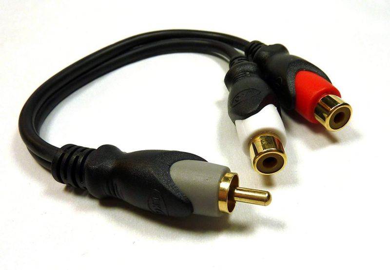 Philmore 6" Fully Shielded RCA Y Adaptor, RCA Male To Dual RCA Female, Gold Plated: 4010G