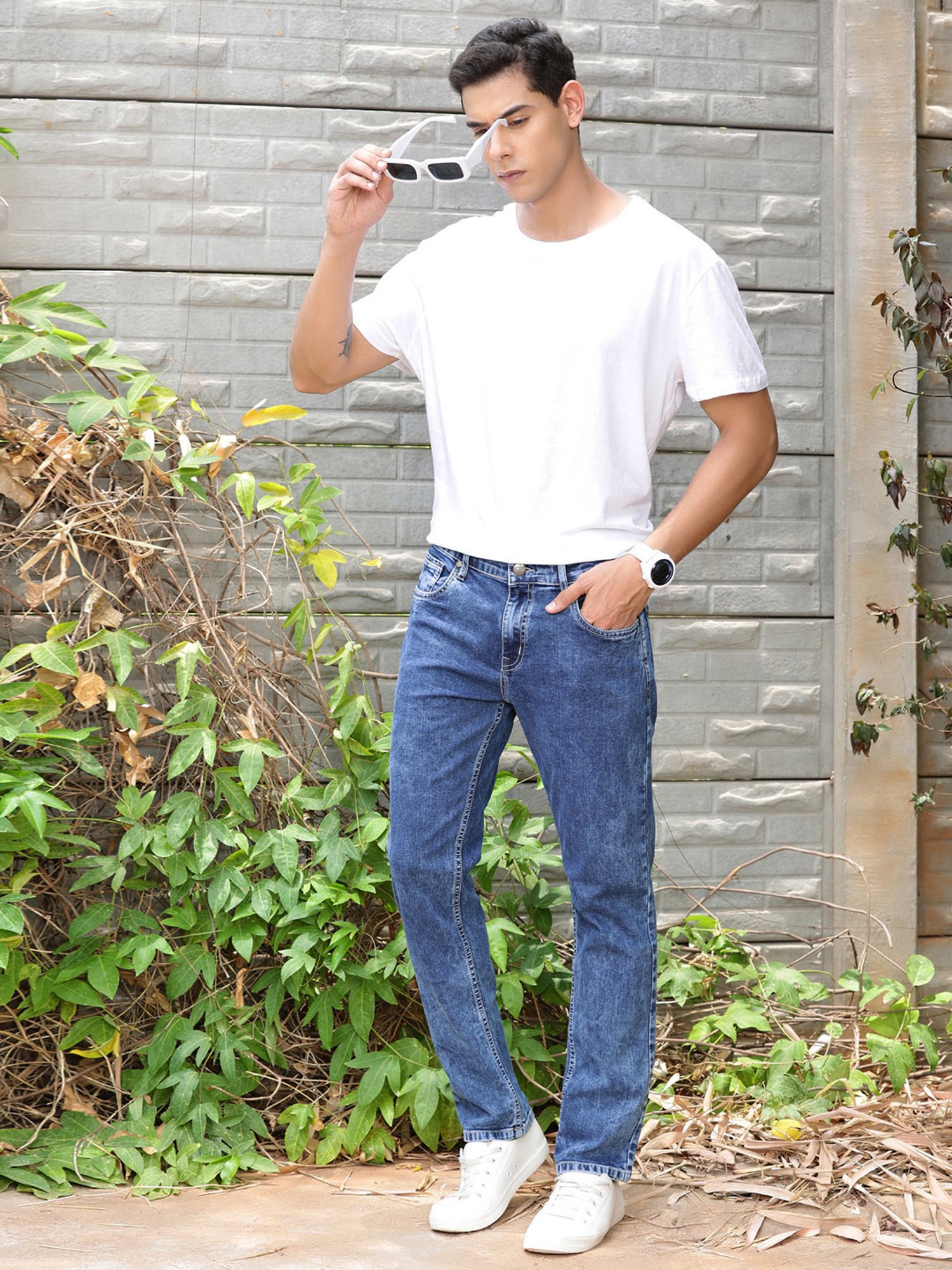 Thomas Scott Blue Slim Fit Lightly Washed Jeans