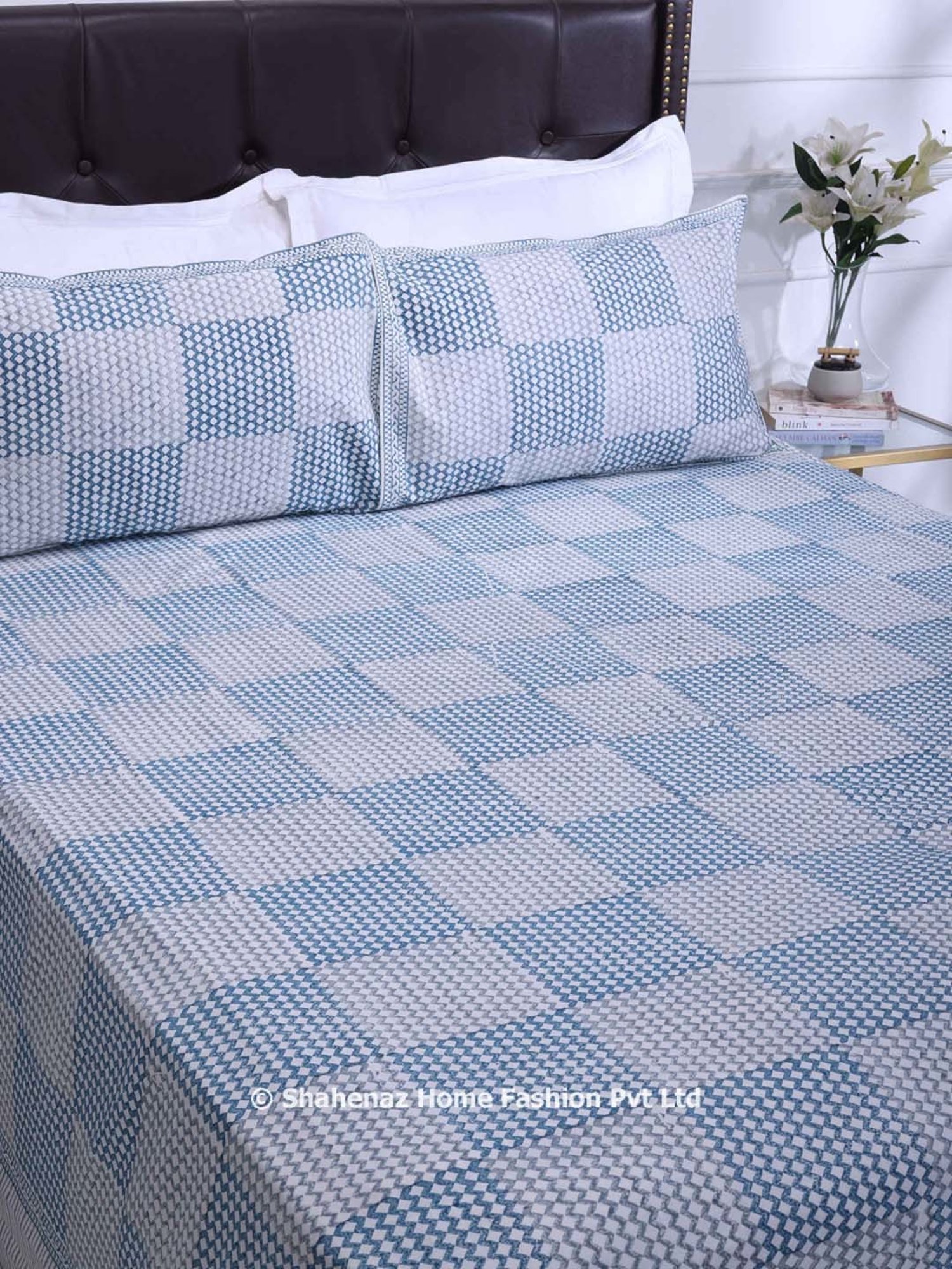 Shahenaz Blue & Grey 120 TC Cotton Parvati Double Bedsheet with 2 Pillow Covers