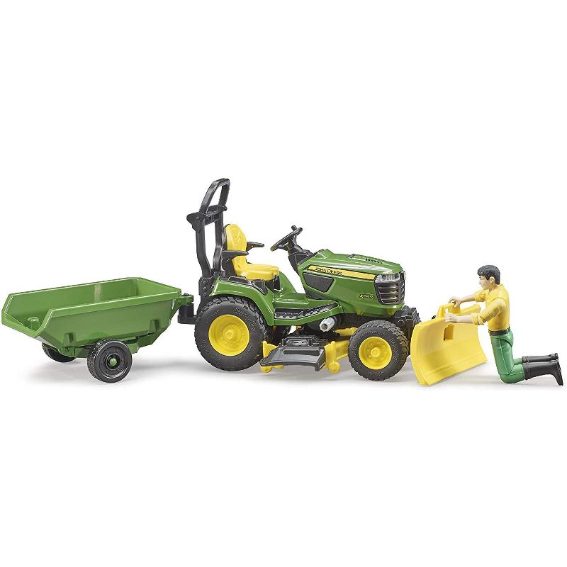 Bruder bworld John Deere Lawn Tractor with Trailer and Figure