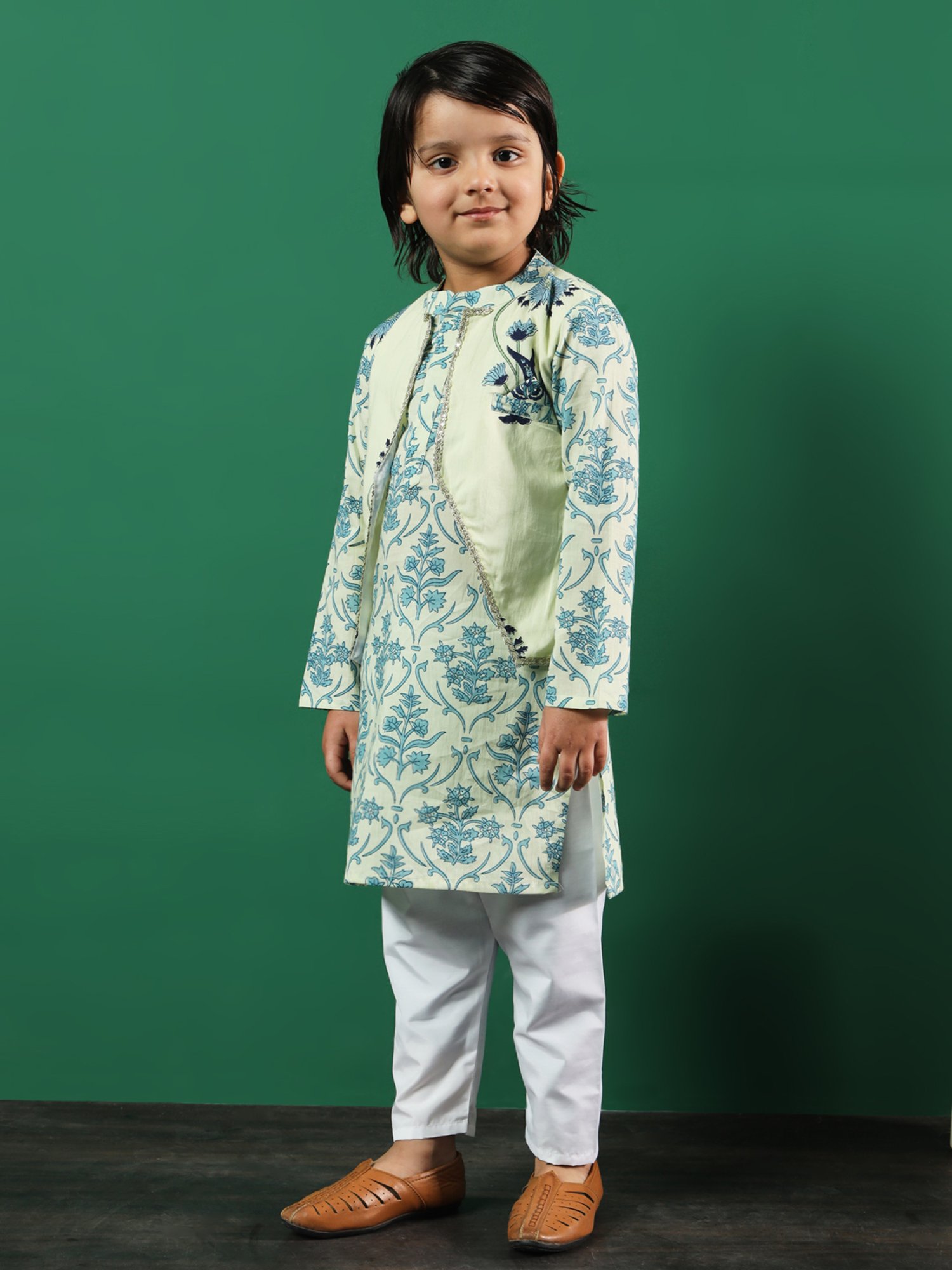 READIPRINT FASHIONS Kids Light Green & White Printed Full Sleeves Jacket Style Kurta with Pyjamas