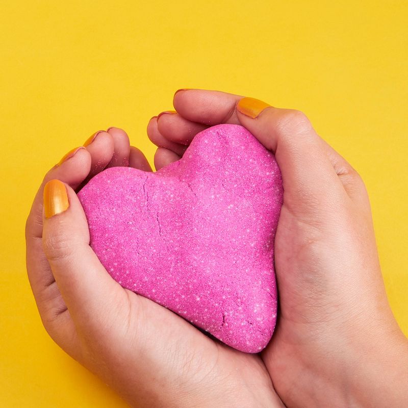 Kinetic Sand 2lb Crystal Pink Shimmer Sand