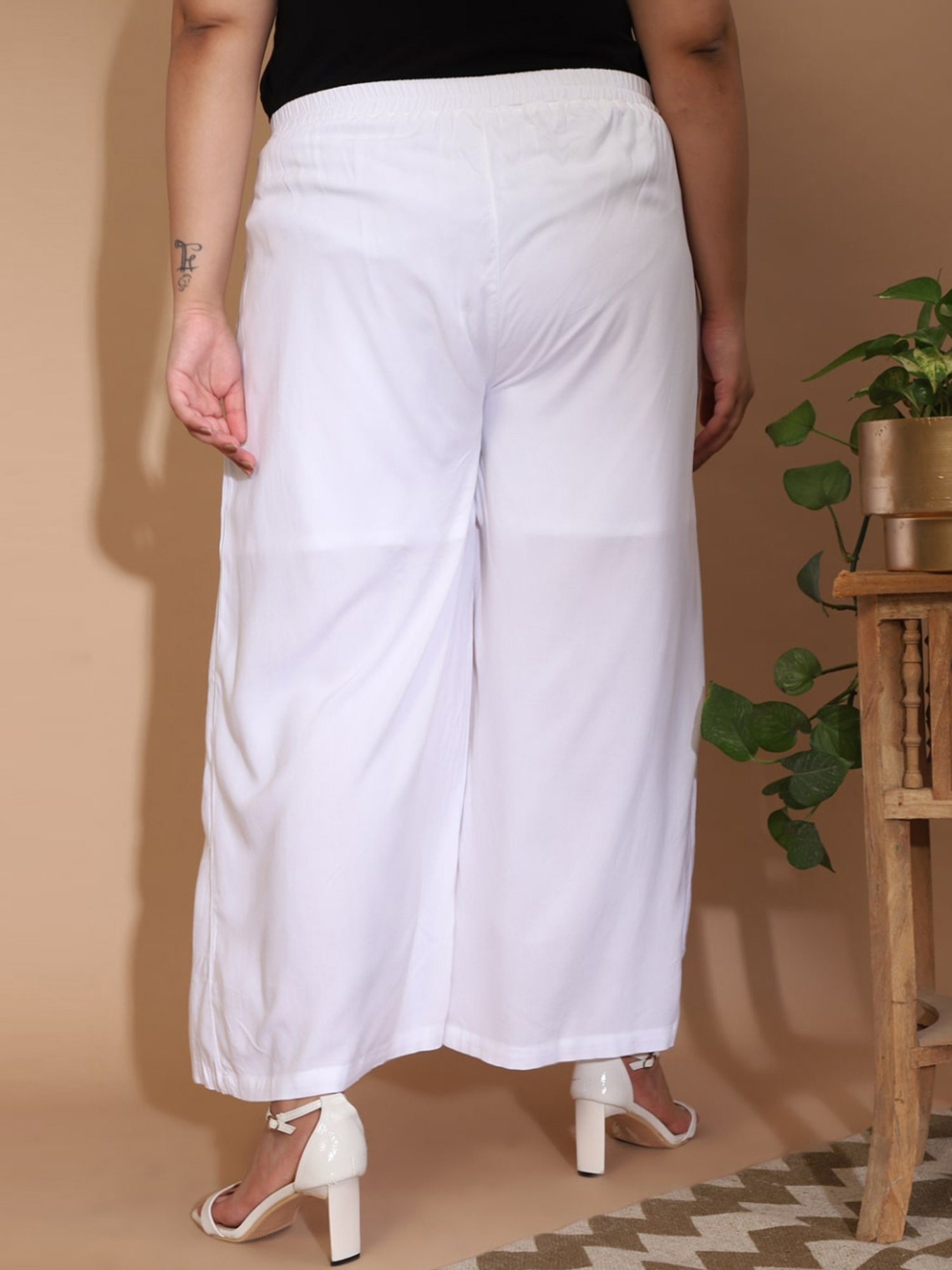 Amydus White Mid Rise Pants