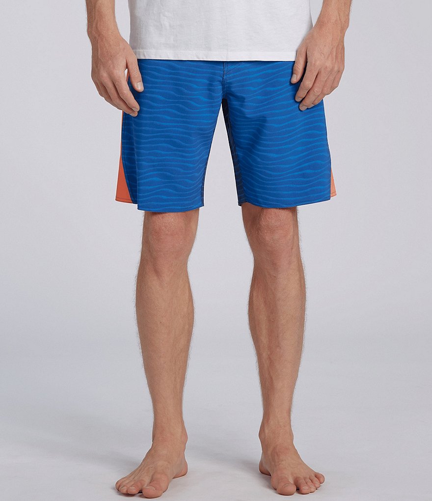 Billabong S-Turn Pro 19#double; Outseam Performance-Fit Board Shorts