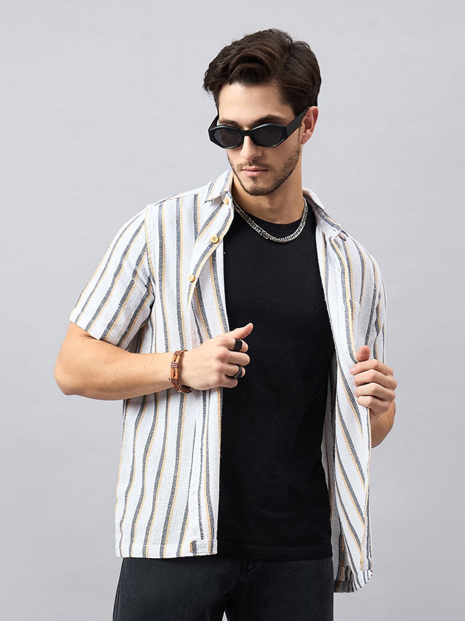 CHIMPAAANZEE White & Black Regular Fit Striped Shirt