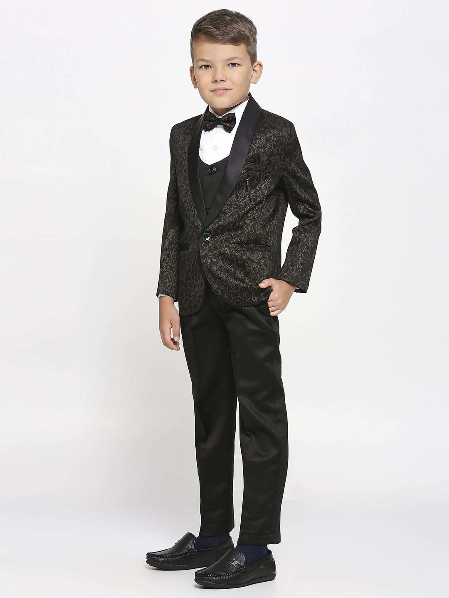 Kids Island Boys Black & White Printed Full Sleeves Suit Set