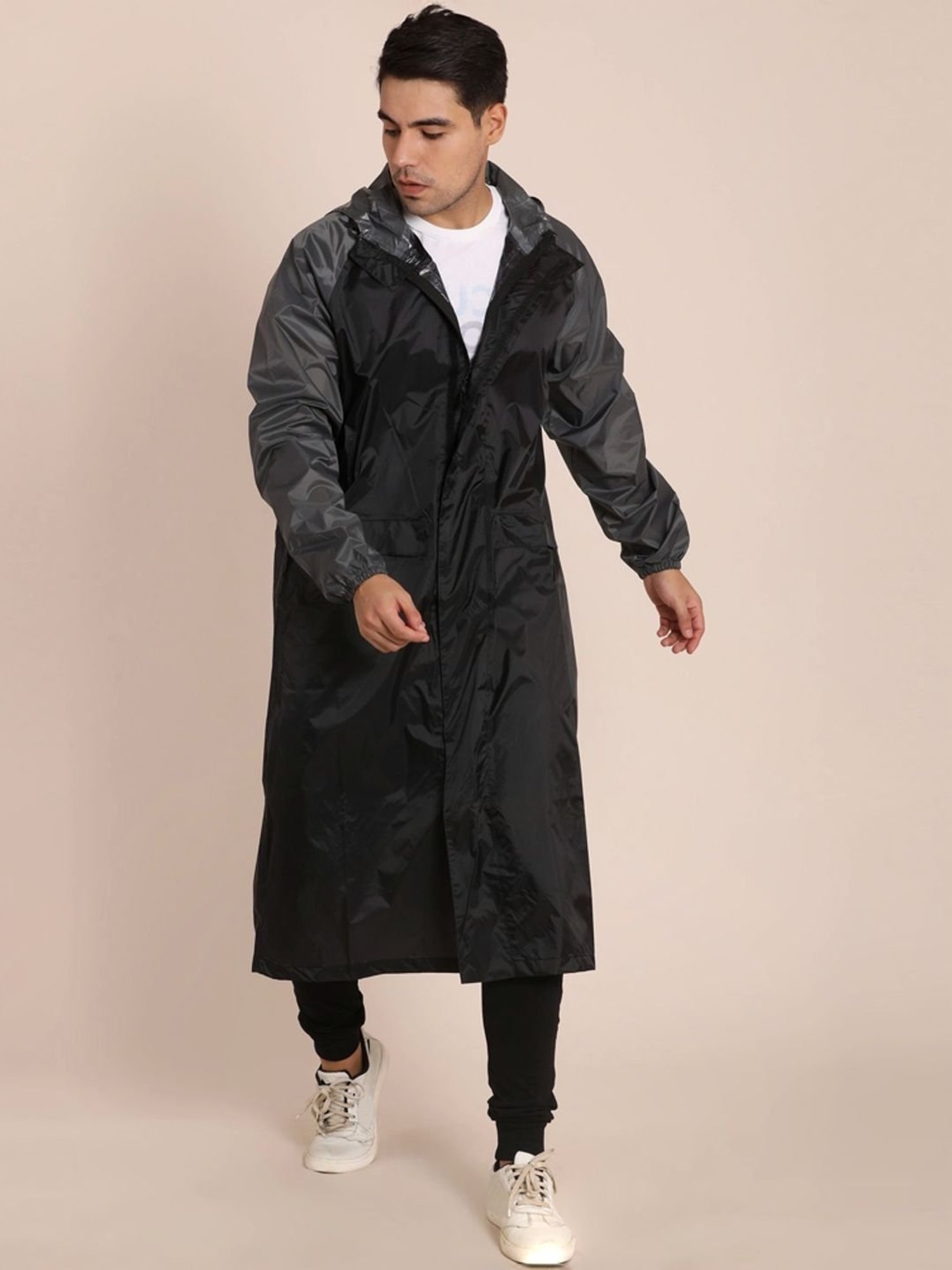 Wildcraft Black & Dark Grey Regular Fit Colour Block Rainwear Jacket