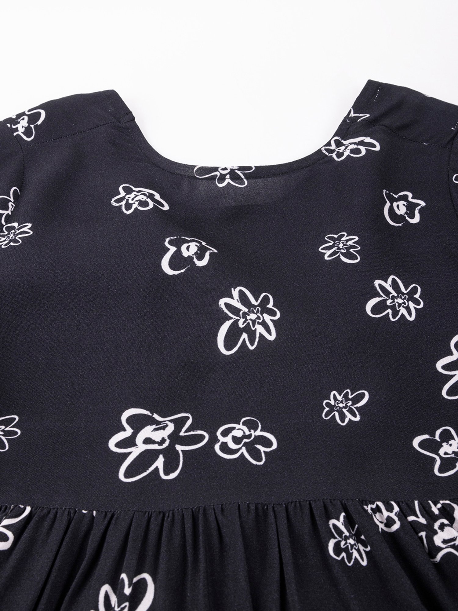 Moomaya Black & White Floral Print Crop Top