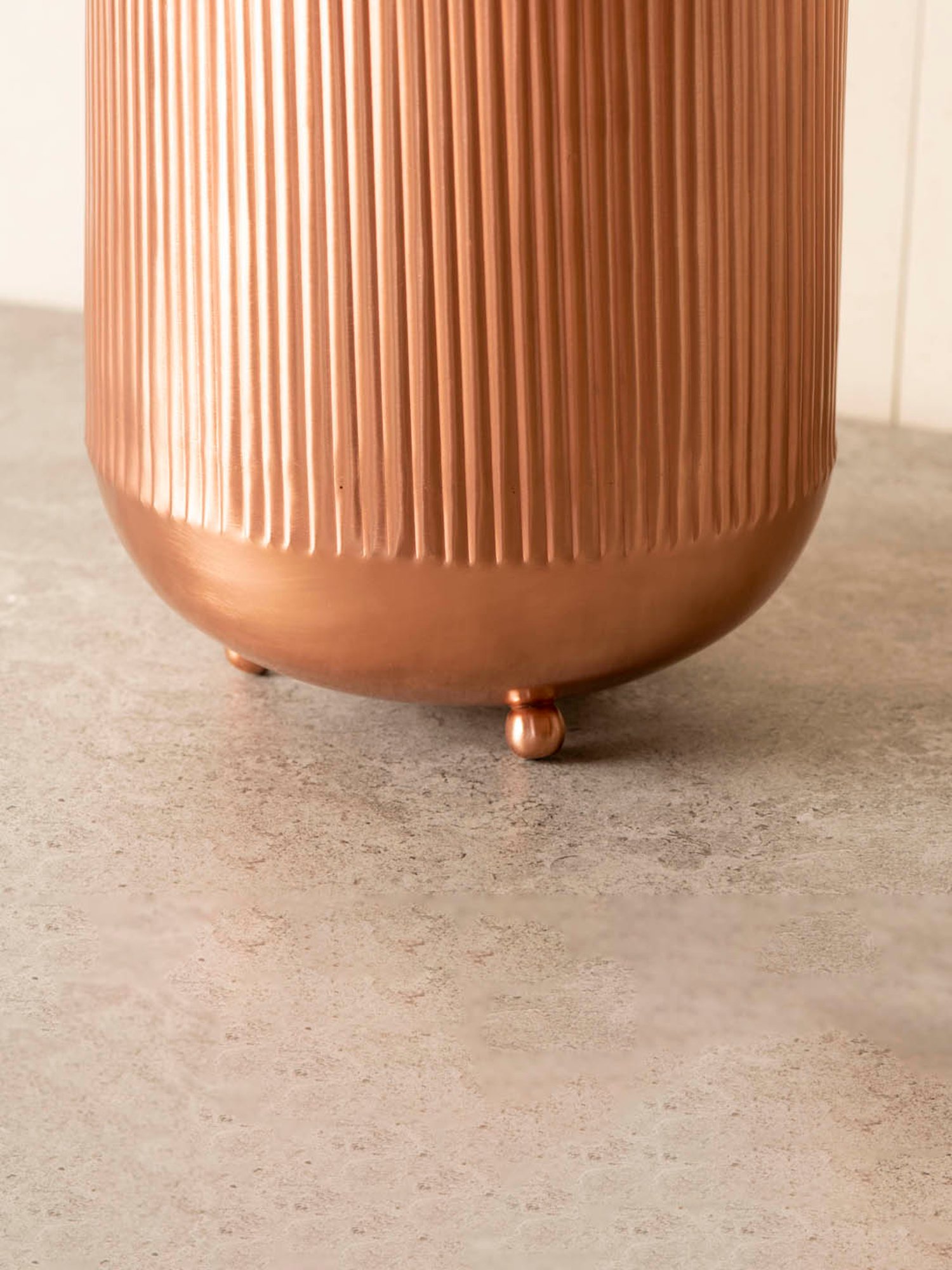 THE DECOR REMEDY Ripple Cut Brass Planter - Dusky Rose Gold