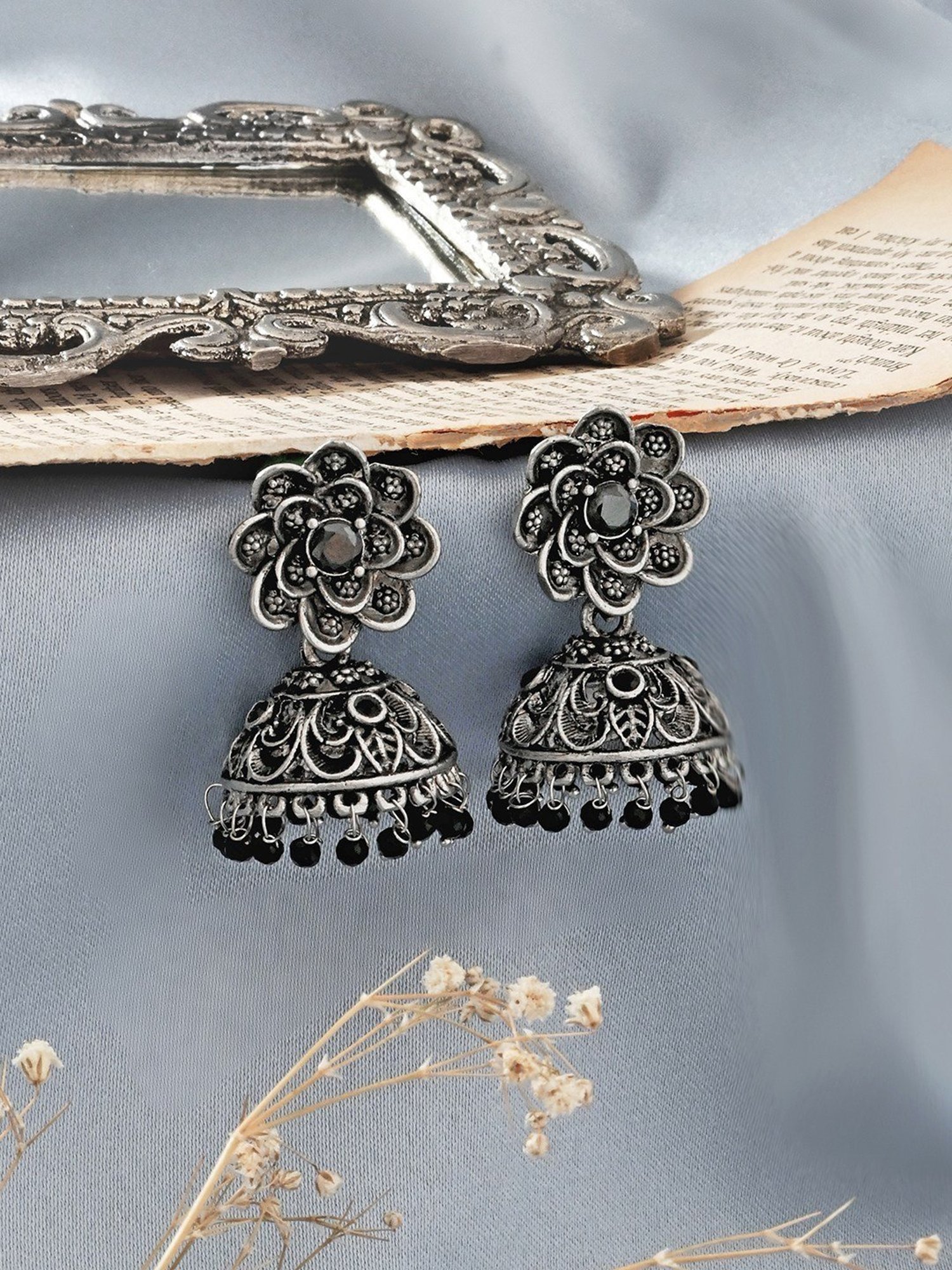 Teejh Ethnic Idaaya Silver Oxidized Jhumki Earring