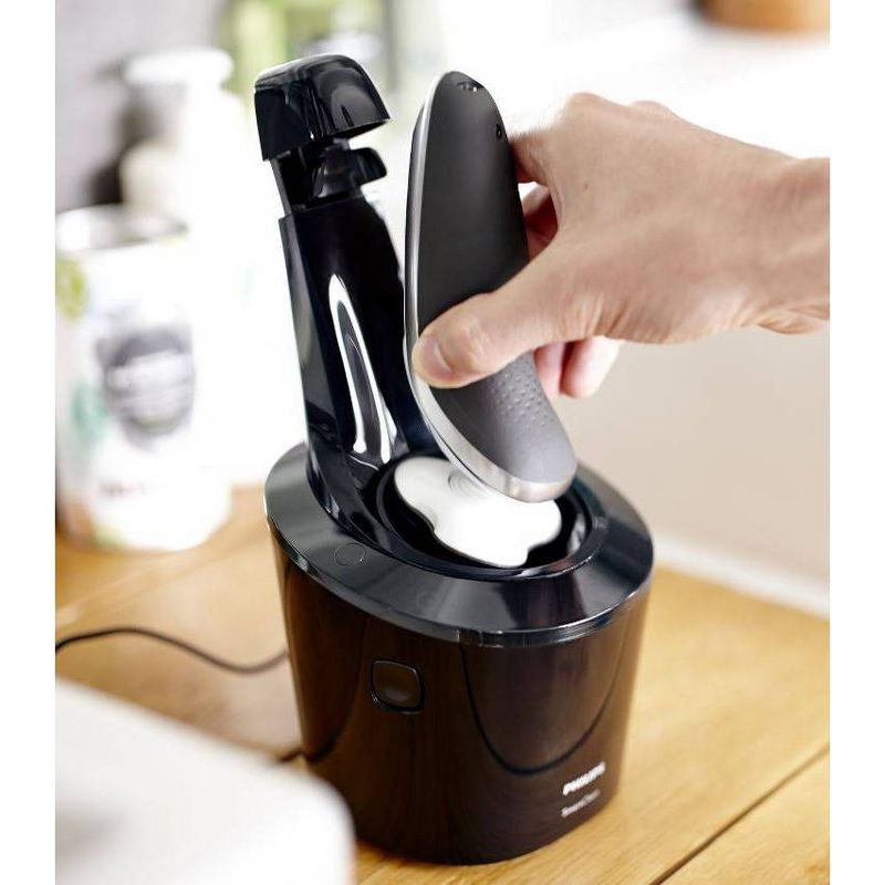 Philips Norelco 7500 for Sensitive Skin Wet & Dry Men's Rechargeable Electric Shaver - S7371/84