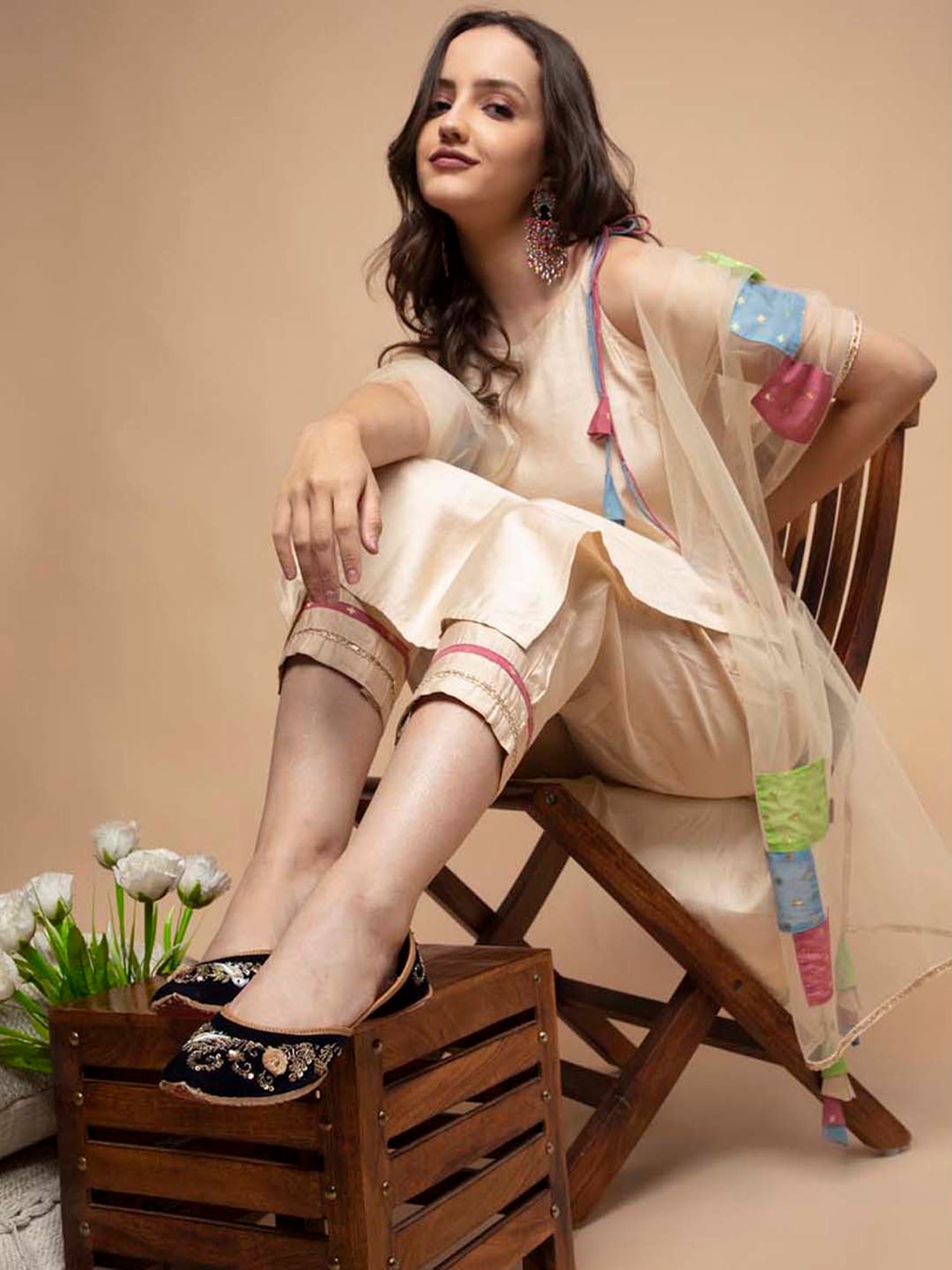 Glam Story Women's Midnight Ethnic Juttis