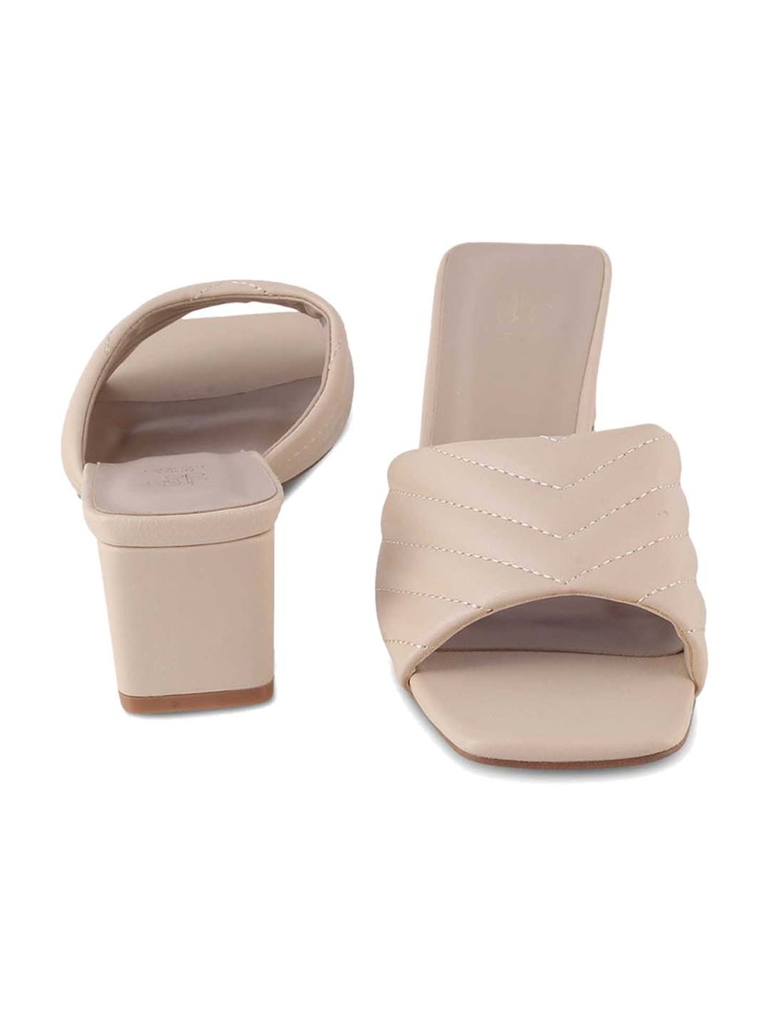 Tresmode Women's Beige Casual Sandals