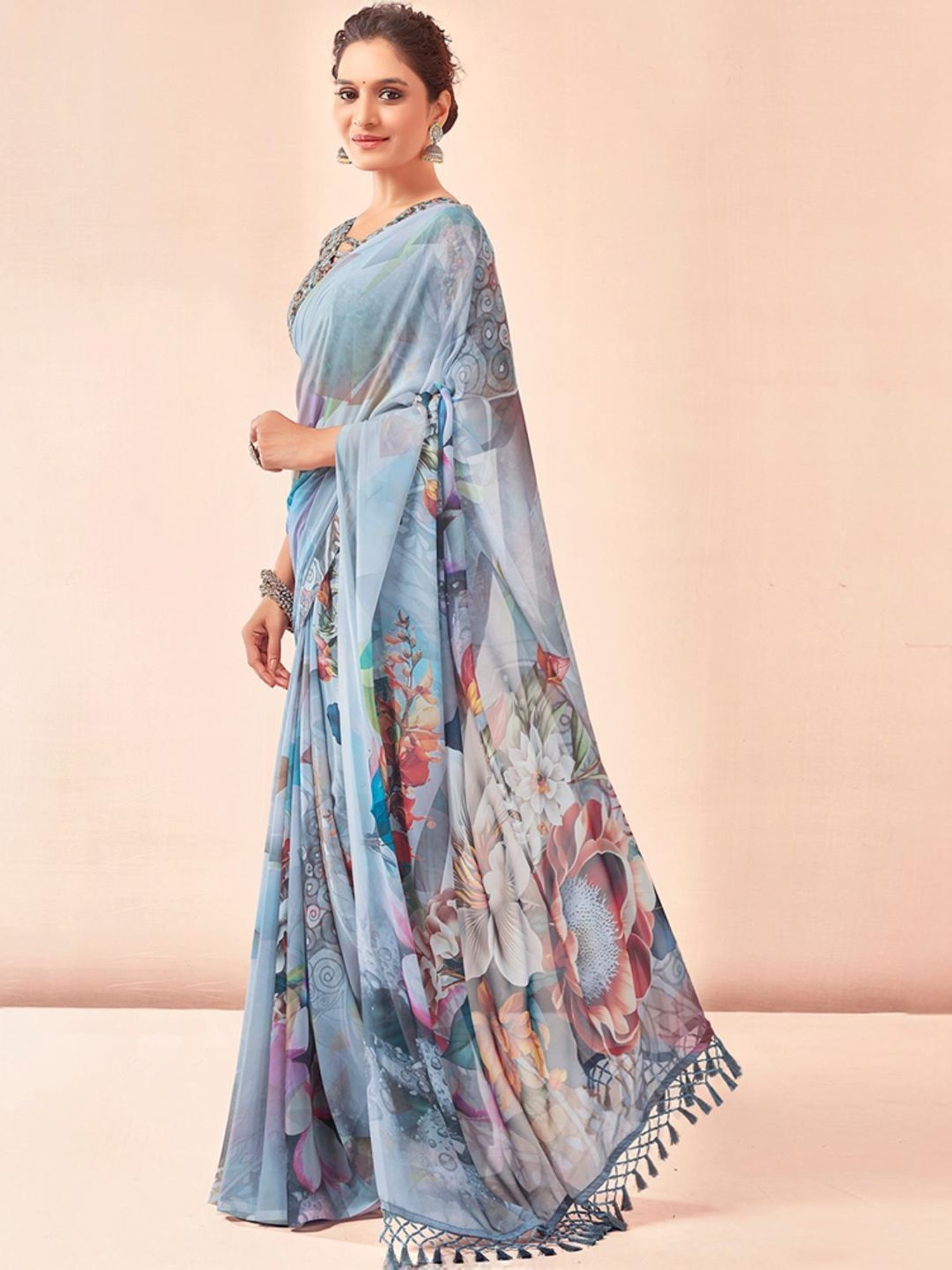 Satrani Grey Printed Saree With Unstitched Blouse