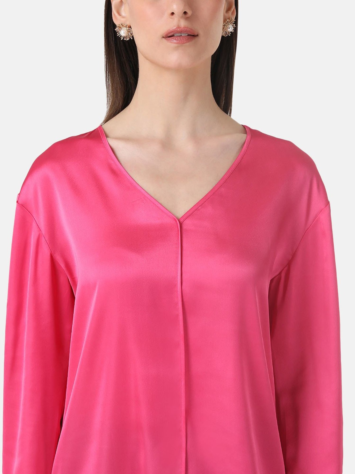 Kazo Classic V-Neck Top