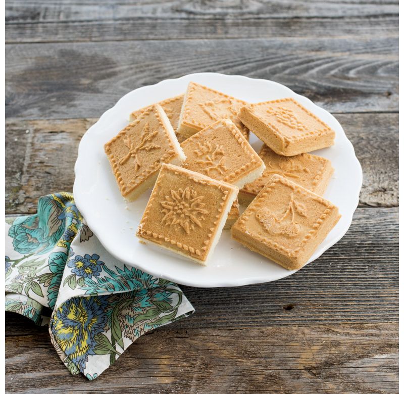 Fat Daddio's RMP-10 Anodized Aluminum Ring Mold Cake Baking Pan, 10 x 3.5 Inches