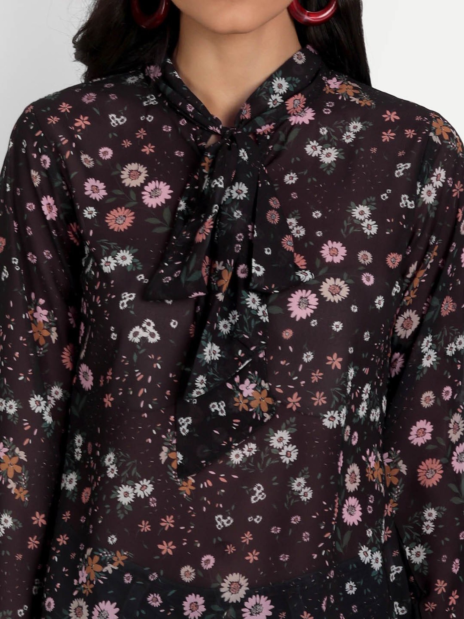 MASAKALI.CO Black Floral Print Top