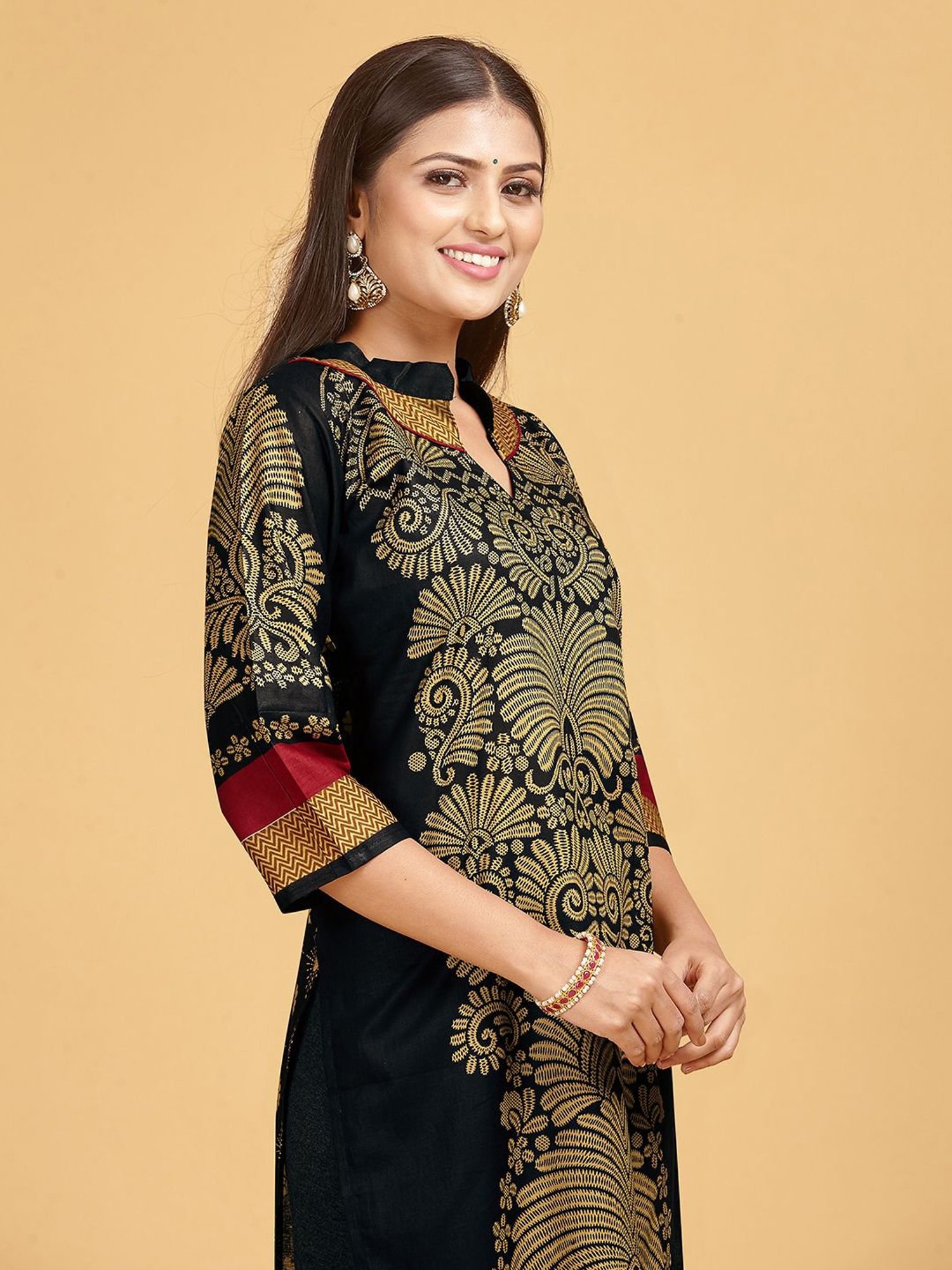 SHANVIKA Black Printed Cotton Straight Kurta