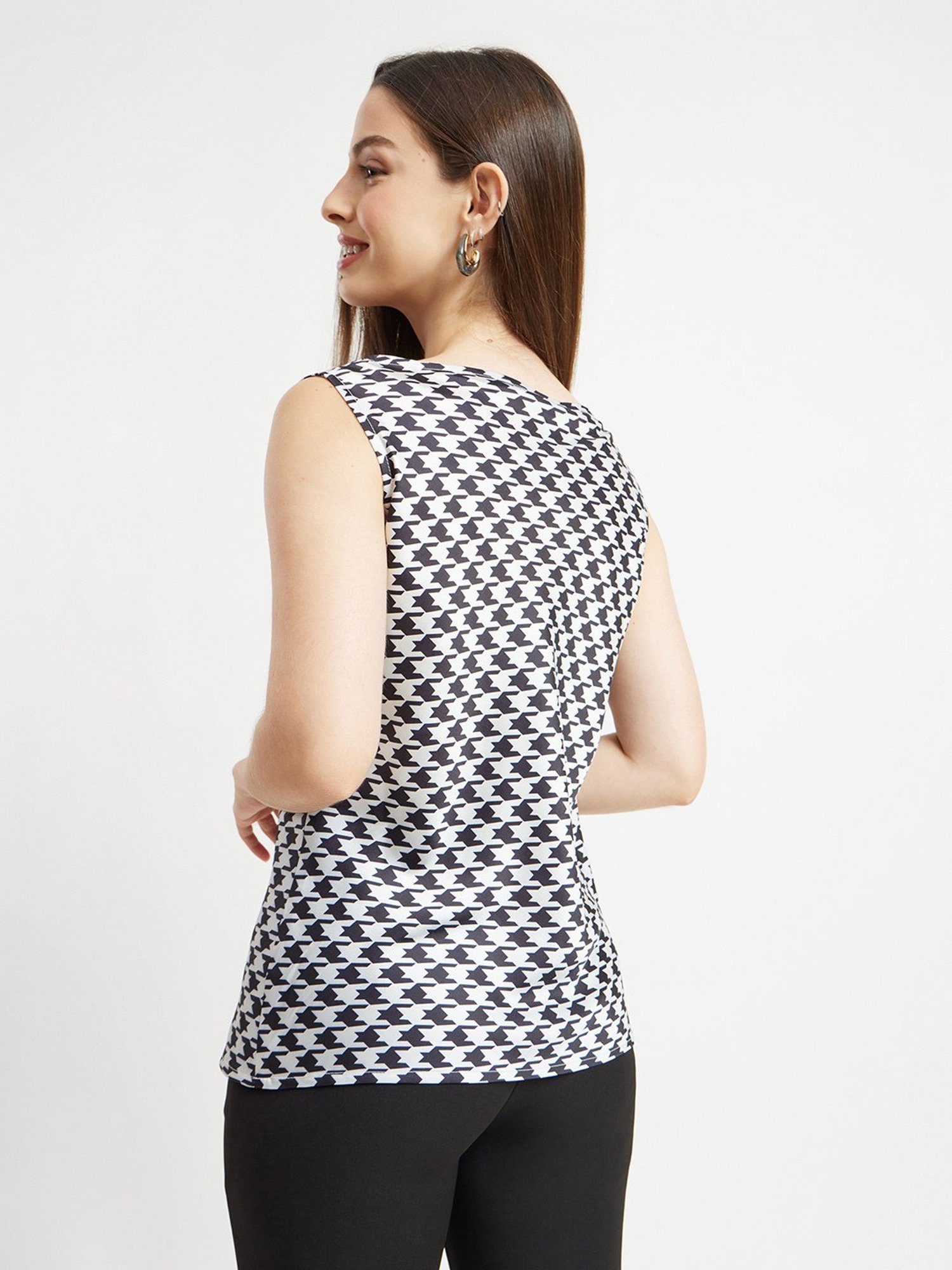 Fablestreet White & Black Printed Top