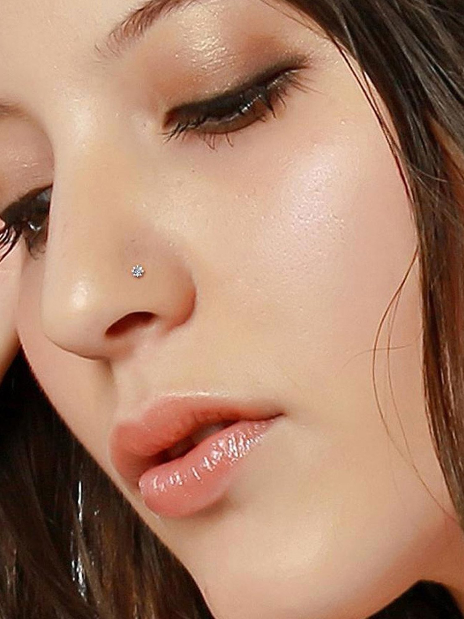 Joyalukkas 18k Gold & Diamond Nosepin