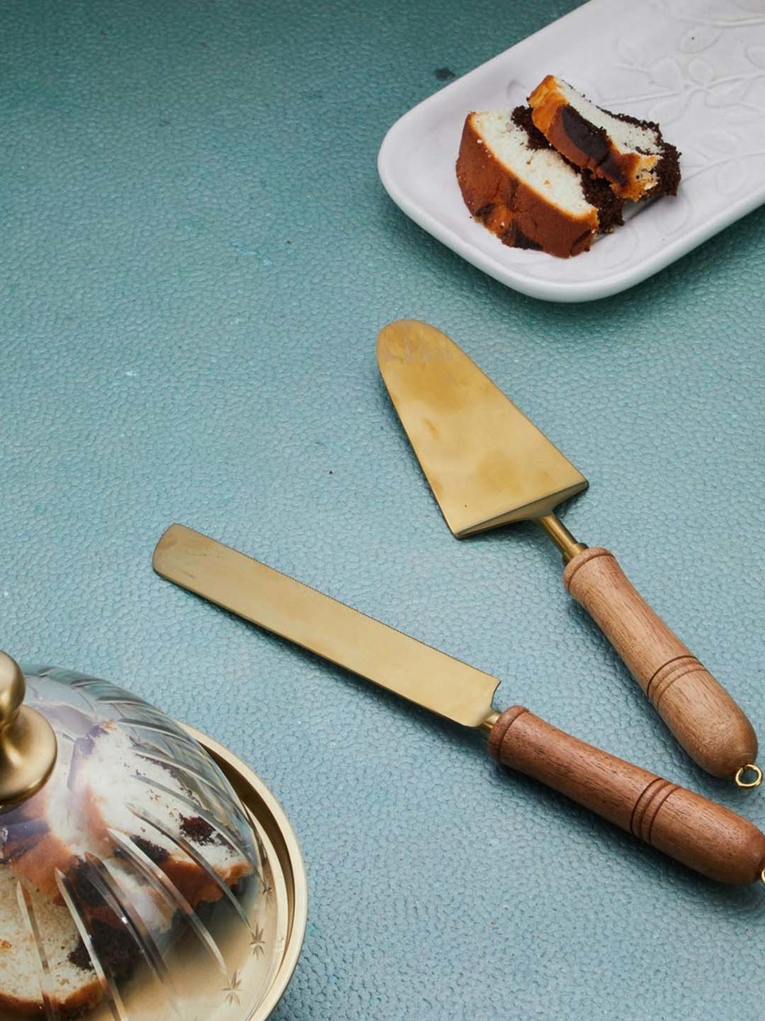 Fabindia Amantra Brown Metal 1 Knife & 1 Server