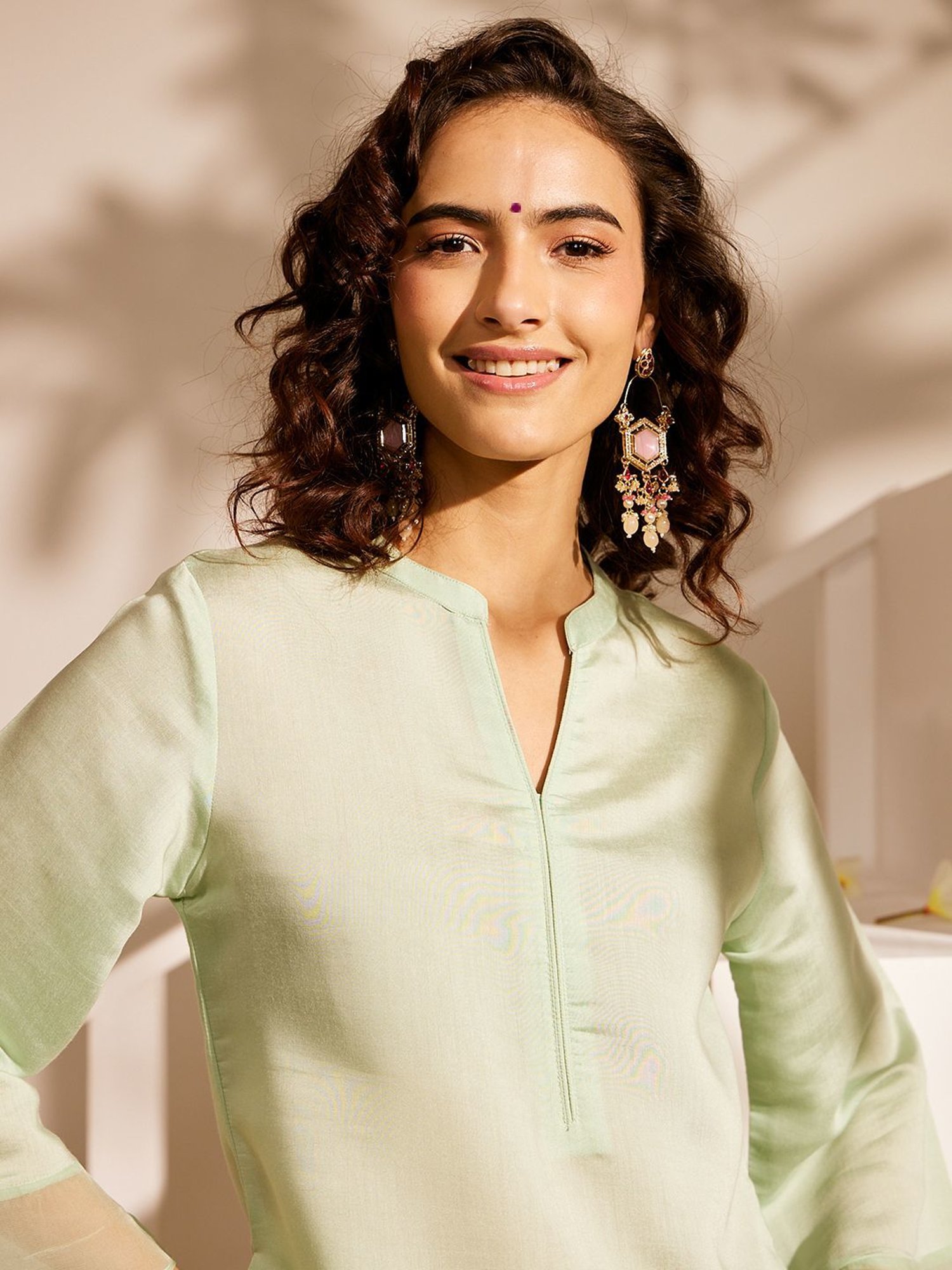 Daali Green Malai Silk Mandarin Collar 3/4 Sleeves Blooming Mood Kurta with Two Pockets